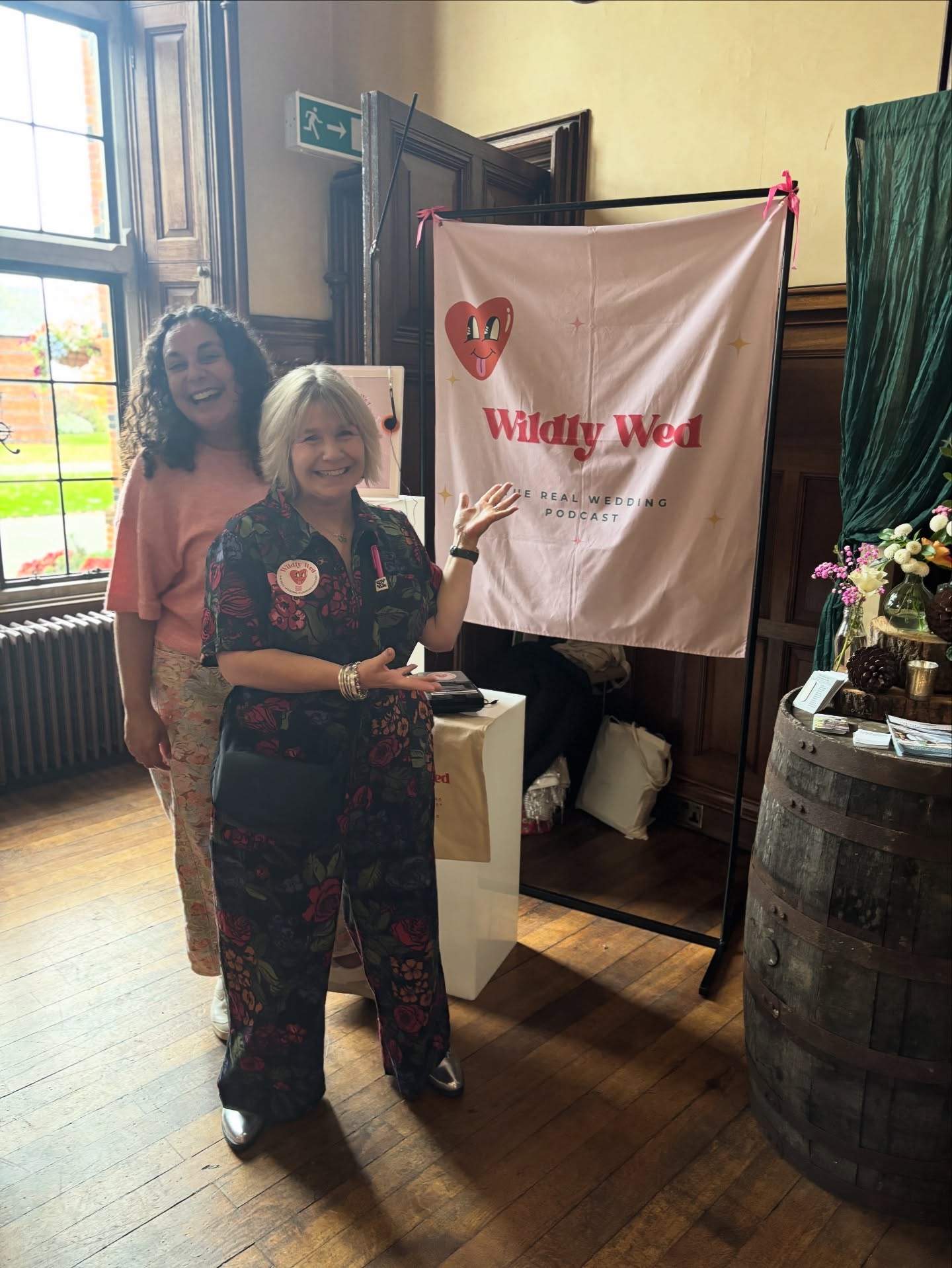 Our first ever live episode 💕
We will be sharing the video soon on our YouTube channel (link in bio) but until then a big 👏 to our gorgeous guest panellists;
Ami @loandbeholdbspk
Miranda @mirandathecelebrant
Nicola @velvetqueenbridalshop
We have been having the lovliest time @loandbeholdanotherweddingfair and we owe a massive thanks to Ami for creating such a wonderful event!
Keep sending us your questions and we will keep planning alongside you!
Vicky & Keshira xx
Thanks to the team @oldchapelpro for their fantastic filming!
#weddingpodcast #weddingplanningpodcast #weddingplanning #wildlywedpod