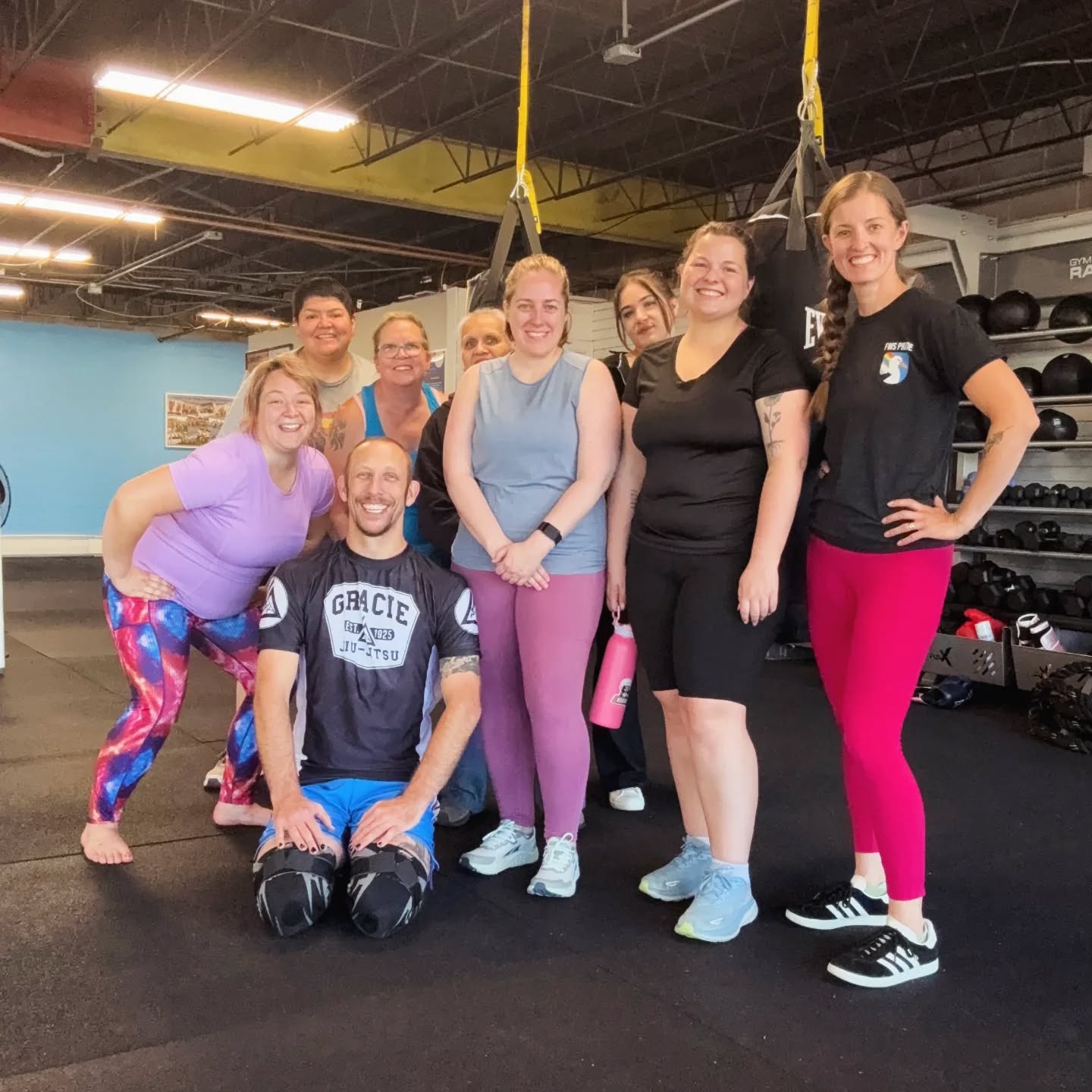 Champions!! #flowstate was honored to do a seminar today in a new venue!! HUGE thanks to Feed Your Soul Fitness for the support. Thanks for letting me be your teacher today 🙏🏼
#traumainformed #selfdefense