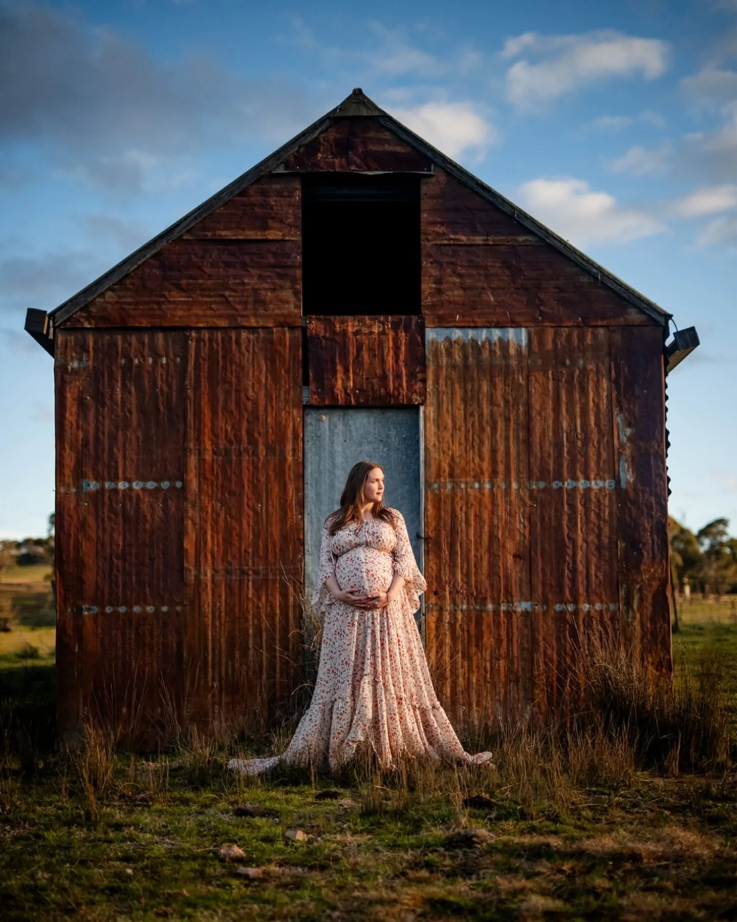 Taking a breath to slow time as it hurtles towards a new beginning.
#maternityportraits #maternityphotography #countrylife #breathe #findingspace #loveisthebestadventure #mumlife #motherhood #pregnancy #pregnancyphotography