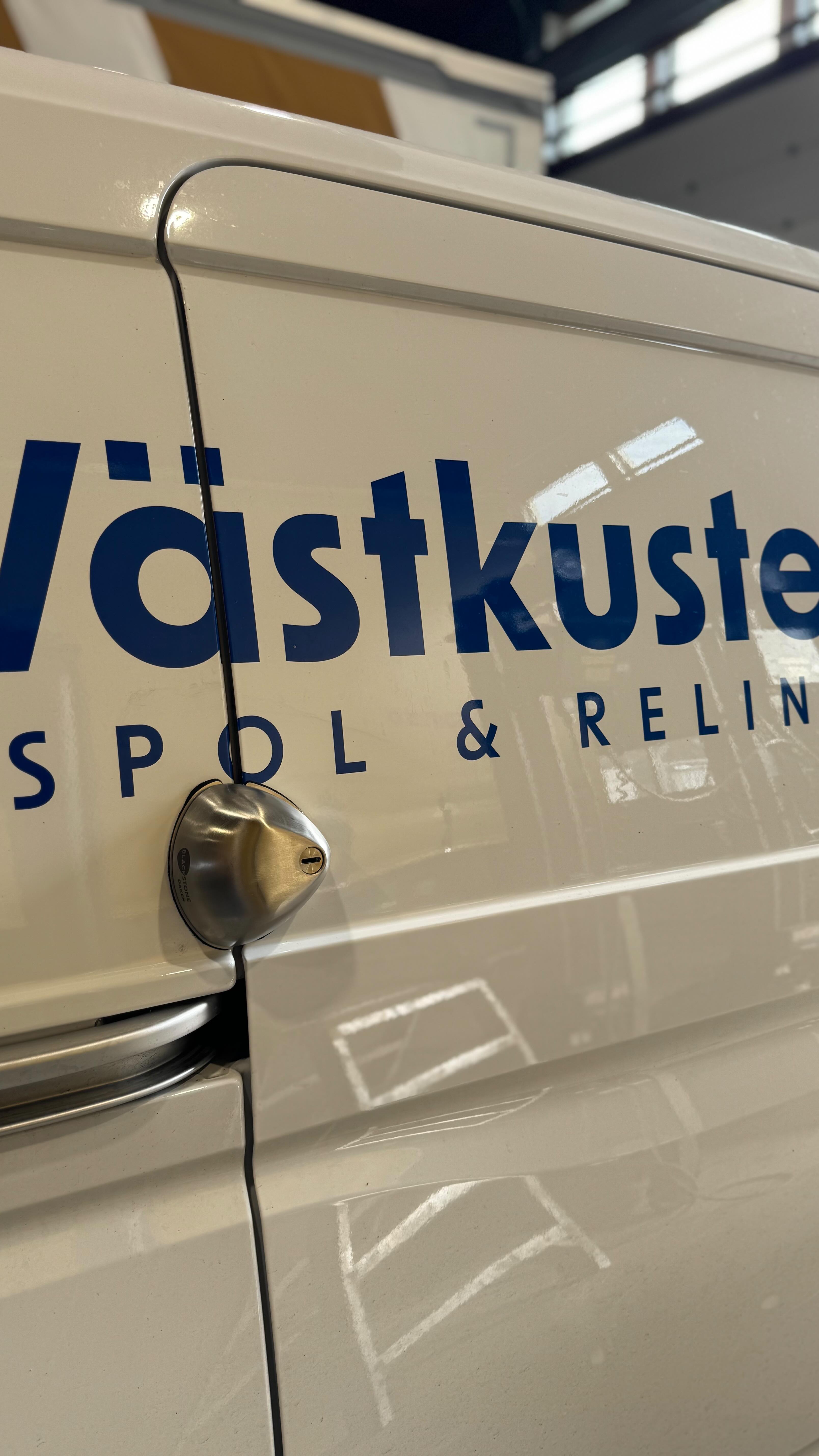 TEAM VERKSTAD đđ»
Ny har Ă€ven @teamverkstad gjort sin första Blackstone installation i Hisings Backa/Göteborg đȘđ»
Bra jobbat đđ»
Blackstone lÄs // Ett gediget val!