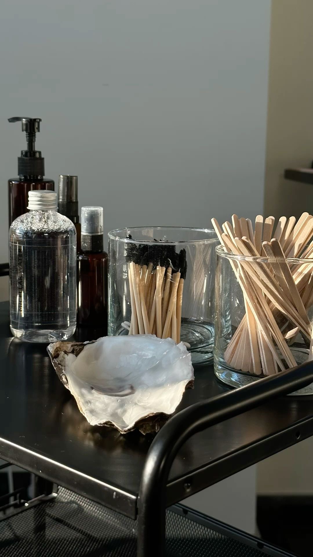 ⊹ 𝖨𝖿 𝗍𝗁𝖾𝗌𝖾 𝗐𝖺𝗅𝗅𝗌 𝖼𝗈𝗎𝗅𝖽 𝗍𝖺𝗅𝗄… 𝗍𝗁𝖾𝗒’𝖽 𝗌𝖺𝗒 ‘𝗐𝖾’𝗏𝖾 𝗁𝖾𝖺𝗋𝖽 𝗂𝗍 𝖺𝗅𝗅’ 😅
📍 Bellafino Beauty | Where luxury meets lash health
ʟɪɴᴋ ɪɴ ʙɪᴏ ᴛᴏ ʙᴏᴏᴋ
ᴛᴇxᴛ/ᴄᴀʟʟ: 203-952-9839