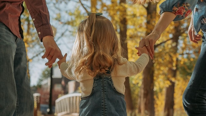 ✨ It’s all about the small moments. ✨ Because one day, the small moments might be the biggest moment.
✨ It’s been a real honor to capture this lil’ pumpkin over the past few years.
✨ I don’t always post my family portraits as many families request for their child to not be posted, which I totally respect! I think it’s important to think about the digital footprint you leave online when it comes to the kiddos. Not to say you shouldn’t, but being aware and understanding is important.
✨ Some families are even split on sharing photos online because they also want to celebrate and share their family moments with family etc. When I photograph a family session, I always make sure to take photos that are still in the moment, genuine and also excluding the faces to give you the option and finding the common ground. ✨