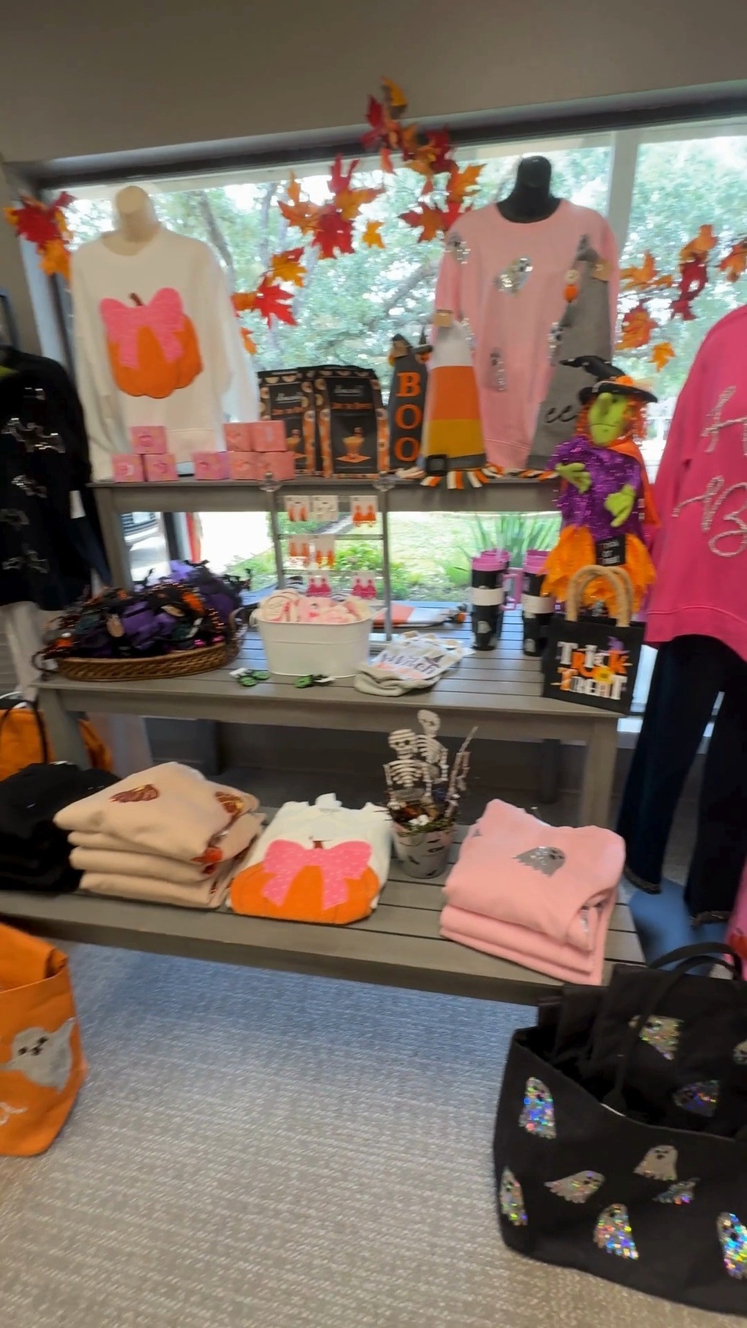 ✨ The Best Holiday Finds Are Here ✨
Tis the season for sparkle, cozy style, and the perfect gifts! Our shelves are filled with holiday favorites! From festive sweaters and statement jewelry to cheerful totes, candles, and home accents that make gifting easy and fun.
Come see what everyone’s loving this season! #fallfashion #winterfashion #halloween #pumpkinseason