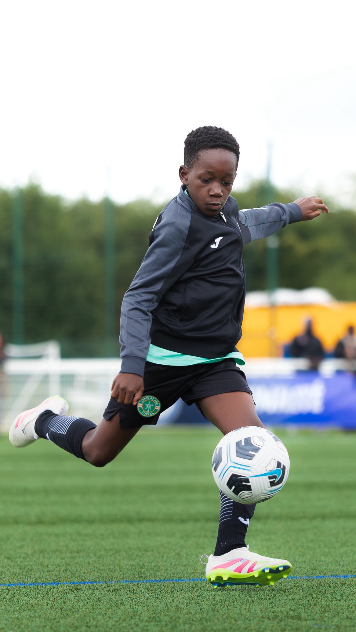 Une première collaboration qui annonce une belle rentrée 📅
Le 13 septembre, @focussportclub sera au tournoi U10 de @as_lieusaint pour capturer les meilleurs moments : sourires, émotions et exploits sur le terrain ⚽📸
Un événement placé sous le signe du respect, de l’effort et de l’esprit d’équipe.