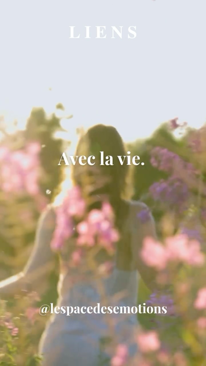 ✺ Ouverture @lespacedesemotions
Un espace s’ouvre.
Pour ressentir.
Pour grandir, ensemble, émotionnellement.
L’approche G.E.E est née d’une traversée.
Elle relie. Elle vit.
Elle révèle. Elle grandit.
C’est une invitation vivante
un mouvement organique, vrai, personnel et collectif.
Dans cet espace, tu pourras explorer l’approche
Grandir Émotionnellement Ensemble.
Et c’est à travers la newsletter organique
que je partagerai les nouvelles vivantes,
les traversées, les cadeaux…La vie.
En t’inscrivant, tu recevras un mot vivant,
un partage au rythme de la Vie et de ce qu’elle offre.
J’y dépose aussi les propositions à venir,
et les nouveautés comme le prochain cadeau 🌿
Je me réjouis, mes joyaux,
de cette aventure ! Vive la Vie ✺
✺ Marine
@lespacedesemotions
#MarineVonMartini #LespaceDesÉmotions #GrandirÉmotionnellementEnsemble
#MouvementEnConscience #VibrationIntérieure #EspacesIntérieurs
#ConnexionVivante #JoyauIntérieur #ÉmotionsVivantes
#ExplorationÉmotionnelle #LienIntérieur #LangageDuVivant
#PrésenceAuMonde #LeCorpsRessent #ConscienceÉmotionnelle
#FluxVivants #Écho #RésonanceIntérieure #Résonance #Être
#MouvementsOrganiques #Cycle #ÉlanDeVie #Amour #Peur #Joie #Tristesse #Colère #TuEsCommeTuEs #JeNous