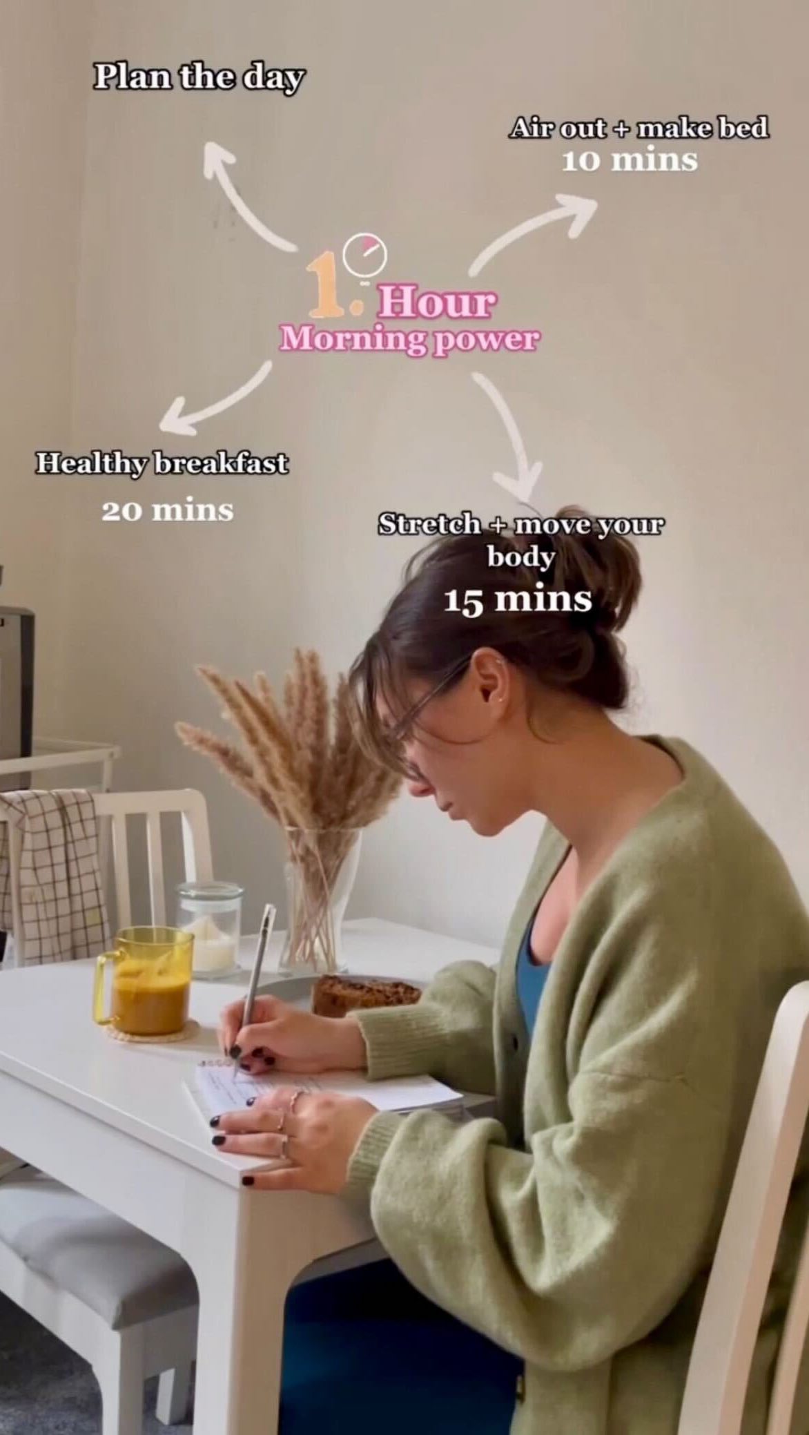 ☀️How I start my mornings tends to set the tone for the rest of the day.
🤳🏽Scrolling and procrastinating = an unproductive, unmotivated day.
🚶🏽♀️Moving and nourishing = feeling energised and inspired.
Morning habits serve as a foundation for your day, so take charge of them and do what helps you feel aligned with the person you want to be. ⚡
My favourite mornings habits are:
Hydrating
Getting some morning sunlight
Stretching
Moving my body
Going for a walk in nature
Slowly sipping a cup of tea
Organising the day ahead
Breathwork
🔥Do you have a morning habit that helps you feel good?