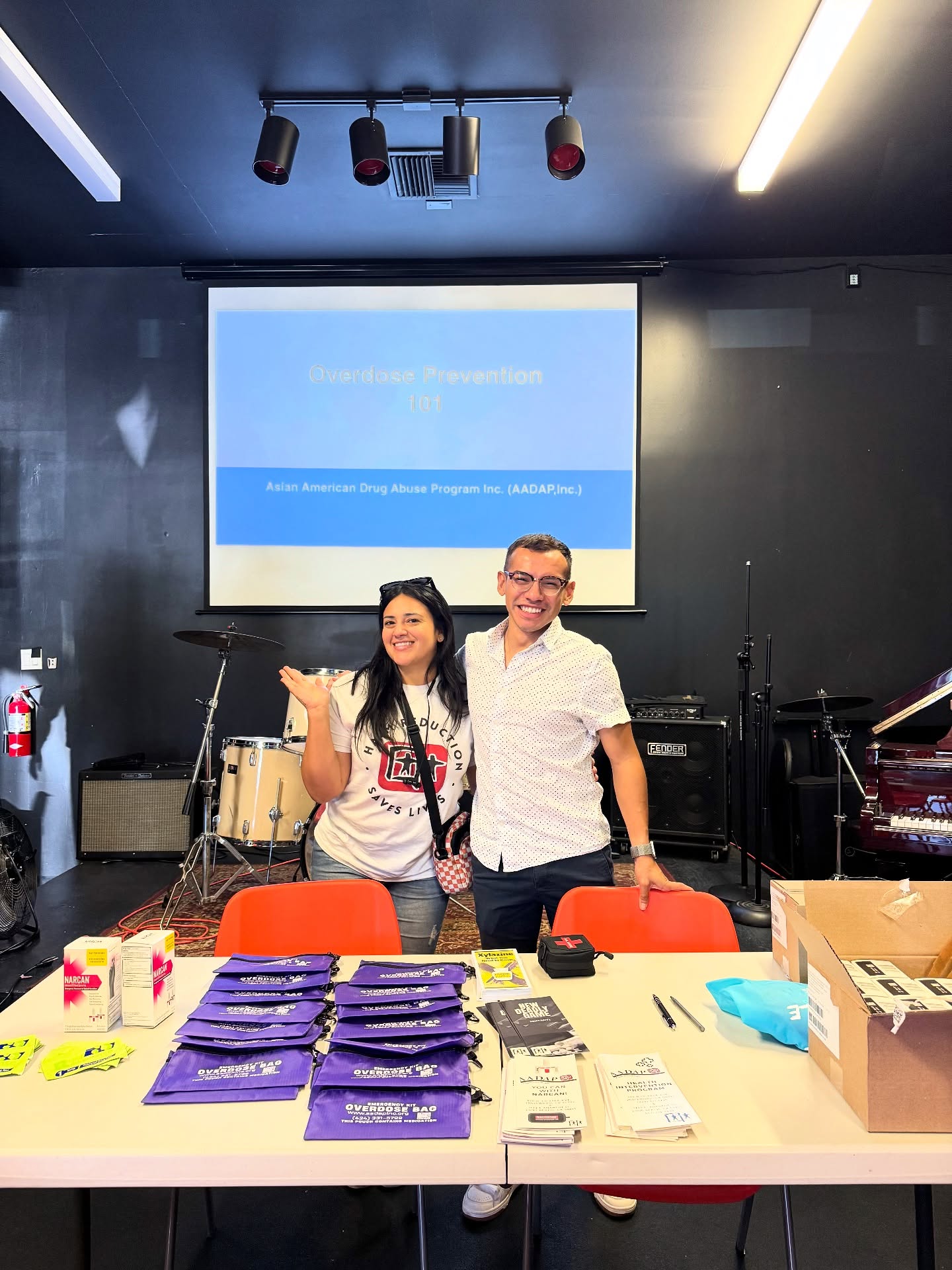 A huge thank you to @aadapinc for leading an informative Narcan training for our community this afternoon! 💛
Mark your calendars for our next sessions:
📅 Monday, November 17th @ 1 PM
📅 Monday, December 8th @ 1 PM
These trainings are free and open to everyone. Let’s come together and learn how to save lives! @elevateyouthca
.
.
#narcansaveslives #narcantraining #naloxonesaveslives #naloxonetraining #narcan #overdoseprevention