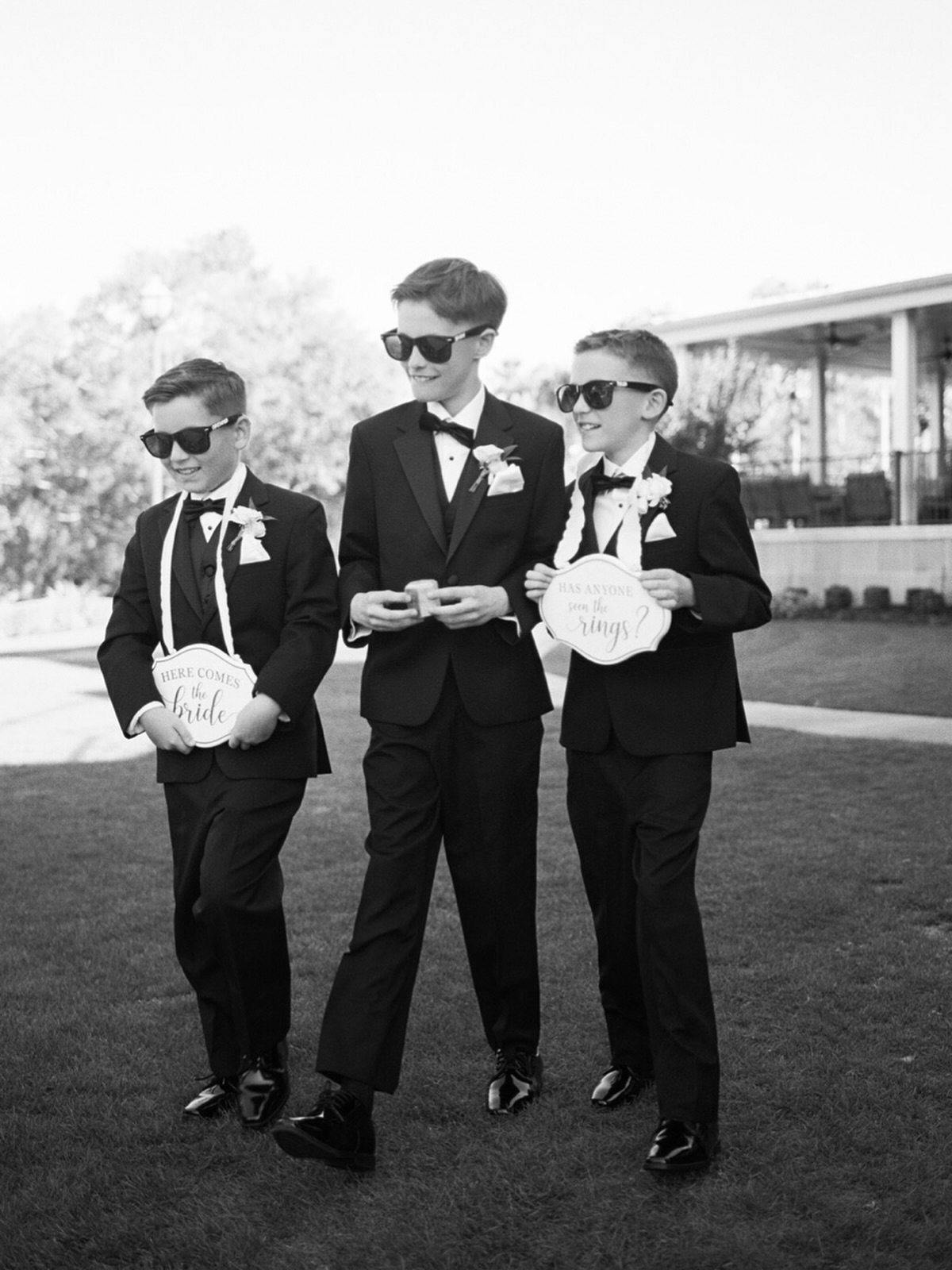 The ring crew 💍
.
.
.
.
Venue/ Food / Bar: @lwrgccweddings
Planner: @bbweddingsevents @wedandevents_anna_dunn
Photo @everencephotography
DJ @ourdjrocks
Florals: @marynellchadsey_floraldesign
Video: @martinmediaproduction
Rentals: @palaciosevents
Cake: @publix
.
.
.
#bbweddings #weddings #sarasota #sarasotaweddingplanner #sashibaez #lwrgccweddings #lwrweddings #annadunn