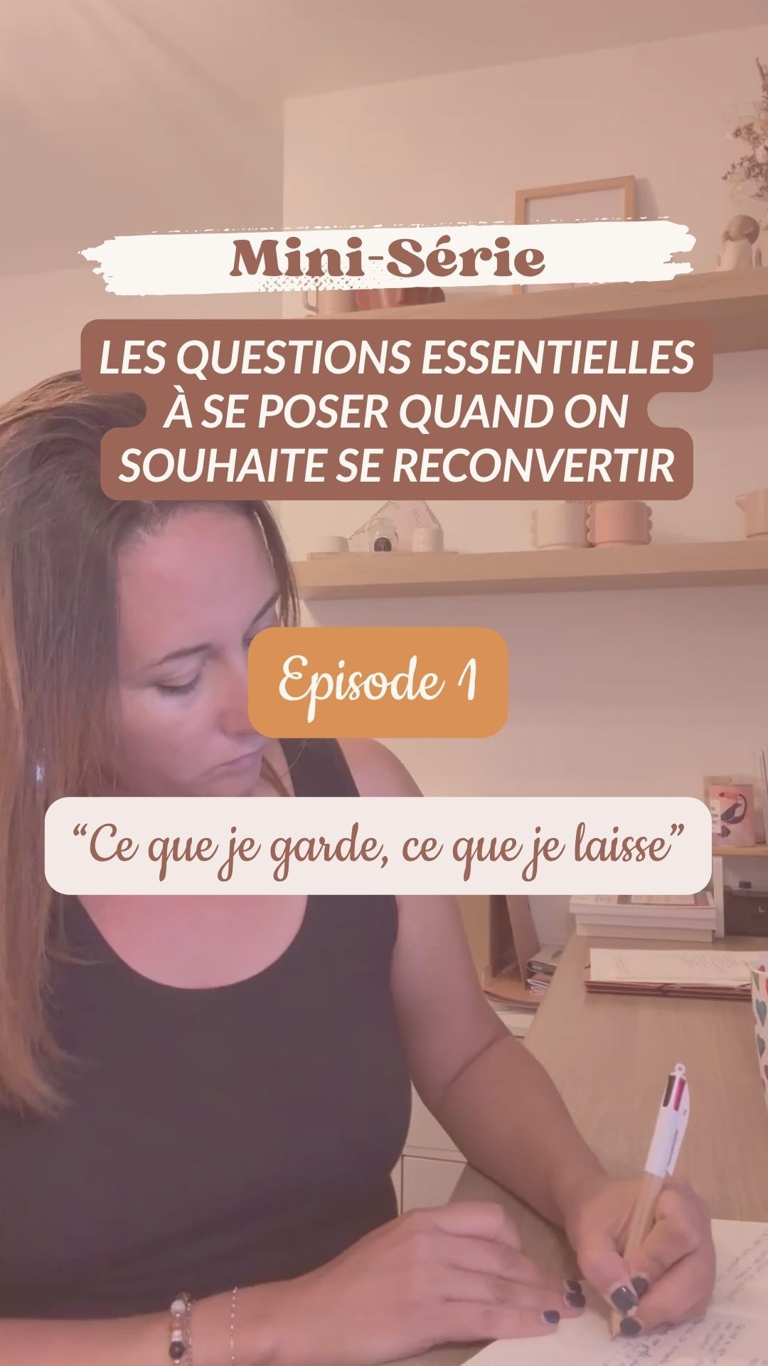 𝐀𝐮𝐣𝐨𝐮𝐫𝐝’𝐡𝐮𝐢, 𝐣𝐞 𝐥𝐚𝐧𝐜𝐞 𝐮𝐧𝐞 𝐦𝐢𝐧𝐢-𝐬𝐞́𝐫𝐢𝐞 : “𝐋𝐞𝐬 𝐪𝐮𝐞𝐬𝐭𝐢𝐨𝐧𝐬 𝐞𝐬𝐬𝐞𝐧𝐭𝐢𝐞𝐥𝐥𝐞𝐬 𝐚̀ 𝐬𝐞 𝐩𝐨𝐬𝐞𝐫 𝐪𝐮𝐚𝐧𝐝 𝐨𝐧 𝐬𝐨𝐮𝐡𝐚𝐢𝐭𝐞 𝐬𝐞 𝐫𝐞𝐜𝐨𝐧𝐯𝐞𝐫𝐭𝐢𝐫.”
Avant de tout changer, prends un moment pour te reconnecter à toi et pour regarder ce que tu veux garder…
et ce que tu veux laisser derrière toi pour ta prochaine étape professionnelle.
Ces réponses, c’est ton point de départ.
J'espère que cette mini-série te plaira 😉
Prends soin de toi 🤎
--------------------------
🙂 Je m'appelle Olivia,
✨ Je suis Coach certifiée en Ikigaï et Accompagnante en orientation professionnelle et scolaire
👉 Je t’accompagne dans ta (re)découverte de toi-même pour t’aider à façonner une vie personnelle et professionnelle qui te ressemble
#reconversionprofessionnelle #transitionpro #ikigai #epanouissementpro #mieuxseconnaitre #oserlechangement #questdesens #changementdevie