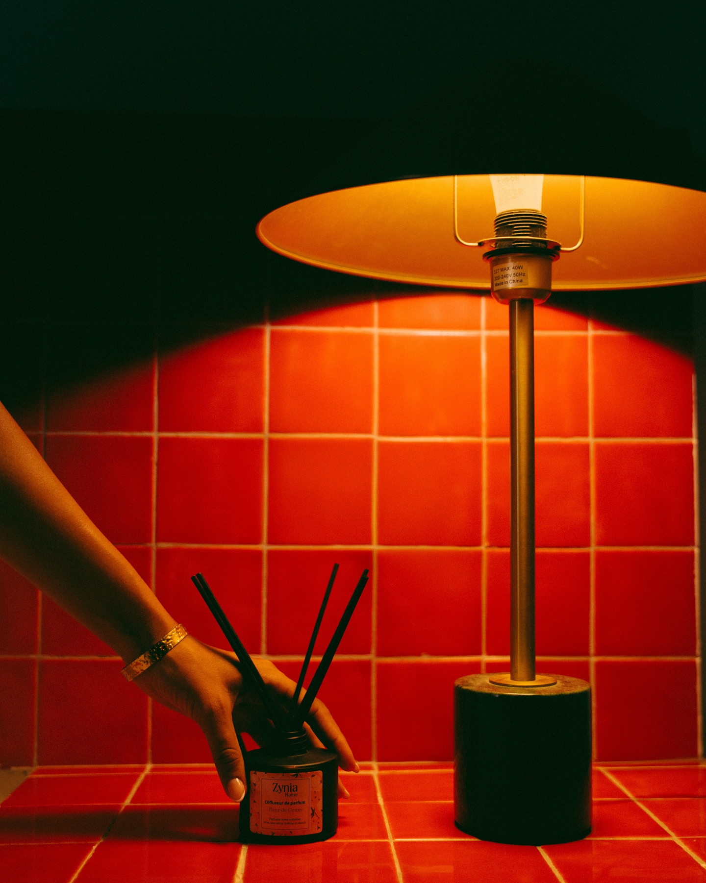 Une touche de pureté, une brise de coton.
Le diffuseur Fleur de Coton enveloppe votre intérieur d’une élégance apaisante. ✨