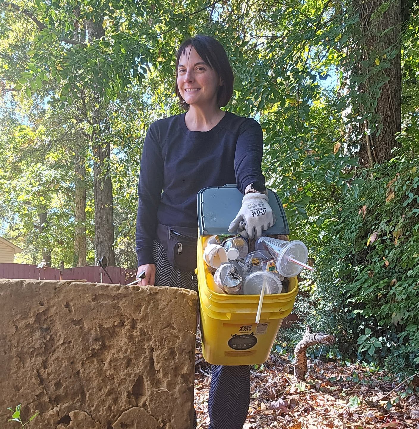 Six pounds of trash collected from the neighborhood on this beautiful Monday afternoon!
#TrashCleanup #KeepCharlotteBeautifulCLT #ProtectOurWaterways #NeighborhoodCleanup #NeighborhoodPride #LoveYourNeighborhood #ProtectBirds #ProtectNature