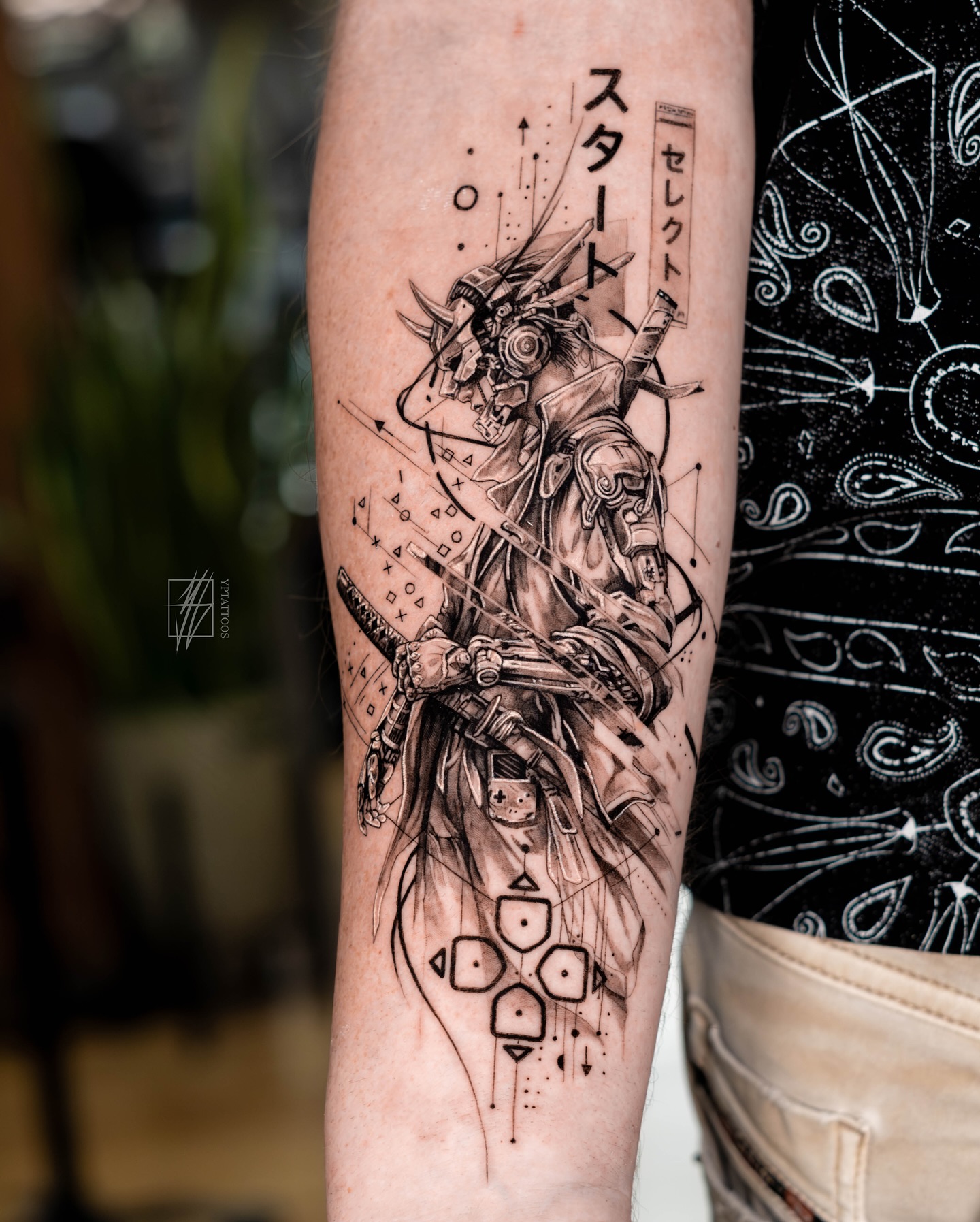 Tradition reprogrammed. Welcome to Neo-Tokyo š¹ļø
Few things are more rewarding than merging the worlds that inspire me most. This piece fuses gaming influences, Japanese tradition, and cyberpunk aesthetics into one cohesive vision. Grateful for the trust and for making the trip to the city!
See you next time!
For those interested in starting a project of their own, feel free to contact me by email. Books are open!
PETER / YPTATTOOS
#freshtattoo #microtattoo #gamingtattoo #cyberpunk #japanese #finelinetattoo #geometrictattoo #lamanigancetoronto #torontotattoo