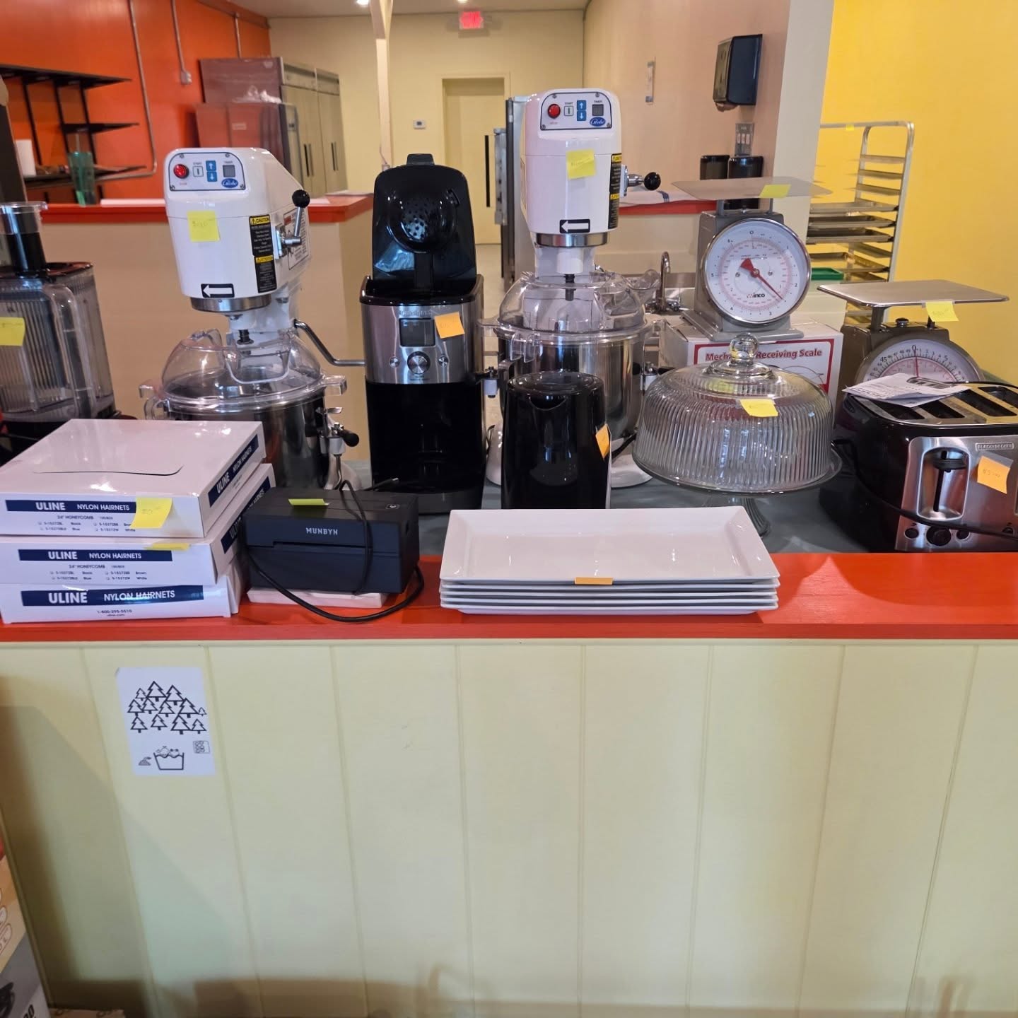 Bakery Sale Starts Now! 🍞🎉
Come by 425 Mara Rd, Beaverton — today (Fri Oct 24, 10–4) and tomorrow (Sat Oct 25, 9–4).
Lots of great bakery + kitchen items!
First come, first serve.
Prices are on the items — zoom in to see details.
Once it’s gone, it’s gone! 👋