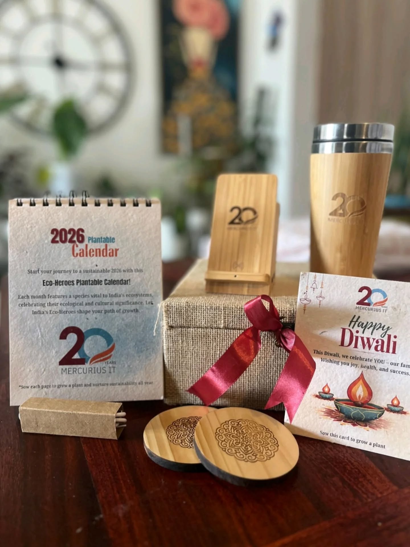 Our eco-friendly hampers this Diwali✨ This one was a special one for Mercurius IT. Thank you Anuj Pratap Singh for this lovely capture. Special thanks to @vin.jose for the opportunity🙏🏻
The hamper contains
1) Wireless mobile charger with pen stand and USB hub.
2) Bamboo Coffee Tumbler
3) Wooden coasters
4) Plantable calendar
5) Plantable Diwali card
6) Reusable Jute box
#corporategifting #corporategifts #festiveseason🎉 #festivegifting #supportlocalbusiness #SustainableLiving