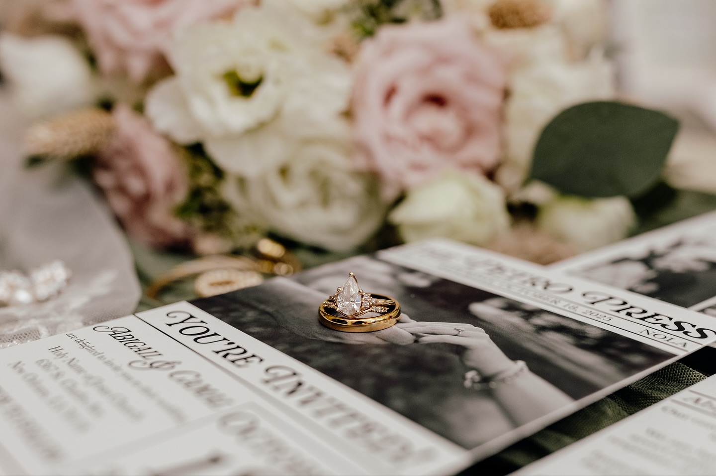 Did a really big thing this past weekend! 🥰
I couldn’t have prayed for a better day and I thank all of my clients who have been patient with me while trying to book sessions. Now that wedding day is behind me, let’s get those sessions booked!
If you’re in Hattiesburg and want to book, shoot me a message and I’ll send you the dates I have planned to be in town!
💐 @mallettfloral
💍 @jewelmastershattiesburg
Invitations and photos by me 😘