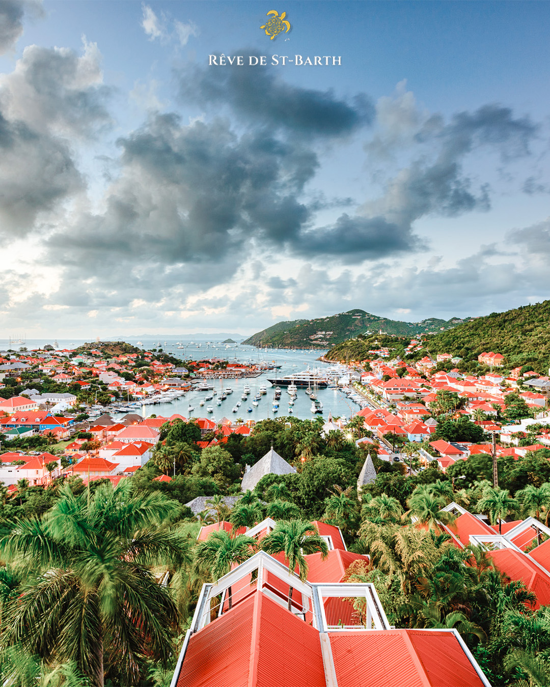 📍 Postcard from Paradise. A place where vivid red rooftops meet deep blue horizons… This is St. Barth, and this is your view at Rêve de St-Barth. Breathtaking. Timeless. Unforgettable.
-----
🇫🇷 Carte postale du paradis. Un lieu où les toits rouge vif rencontrent l'horizon bleu profond... Voici Saint-Barthélemy, et voici la vue que vous aurez depuis le Rêve de St-Barth. À couper le souffle. Intemporel. Inoubliable.
#StBarth #SaintBarthelemy #Vibes #Island #LuxuryViews #Caribbean #Travel #Gustavia