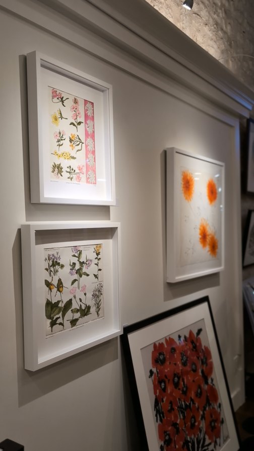 There is ALWAYS room for one more. 🖼️
Switching out your artwork can be beneficial because it can bring new life into your space, keeping your home or office feeling fresh, and help represent your personal style.
Changing your artwork can bring new ideas, and prevent your place from feeling dull or boring, and help develop a more cohesive look.
Change from energetic to calm by switching from an abstract piece to a landscape or vice versa.
Moods and styles can change over time so keeping your artwork updated to reflect your current style ensures your home represents your authentic taste.
Swapping art can be just as effective at changing the look of a room that a fresh coat of paint can.
The Vera Gallery
Open Mon-Fri 11am-9pm
110 W 8th St. Georgetown, Texas 78626
#vera #veraneumann #design #textile #icon #artist #artist #art #vintage #georgetowntx #Texas #shoplocal #scarves #framing #femaleartists