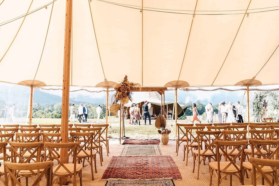 Improvisation is an art form. When the heavens open, there is no room for negotiation only improvisation of the situation. From outdoor nuptials to under cover one’s, you’ll never be left out in the cold under a Sperry Tent.
Beautifully captured by @jackhenryphoto with @theeventslounge @hamptoneventhire
#authenticsperrytentevents #tentwedding #weddingrentals #outdoorwedding #weddinginspiration #weddingvenue #weddingstyle #weddingreception #weddingceremony #weddinglove #bridetobe #weddinggoals #weddingvibes #tentedwedding #weddinginspo #whenitrainsitpours #improvisation #weddingmoves #allweatherevents