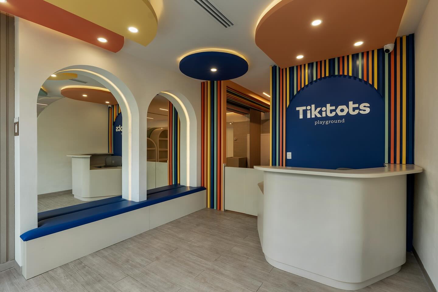 TIKITOKS
Diseño y ejecución.
•
•
•
•
•
#retail #retaidesign #architecture #interiors #interiordesign #construction #monterrey #mexico #saloneventos #salondeniños