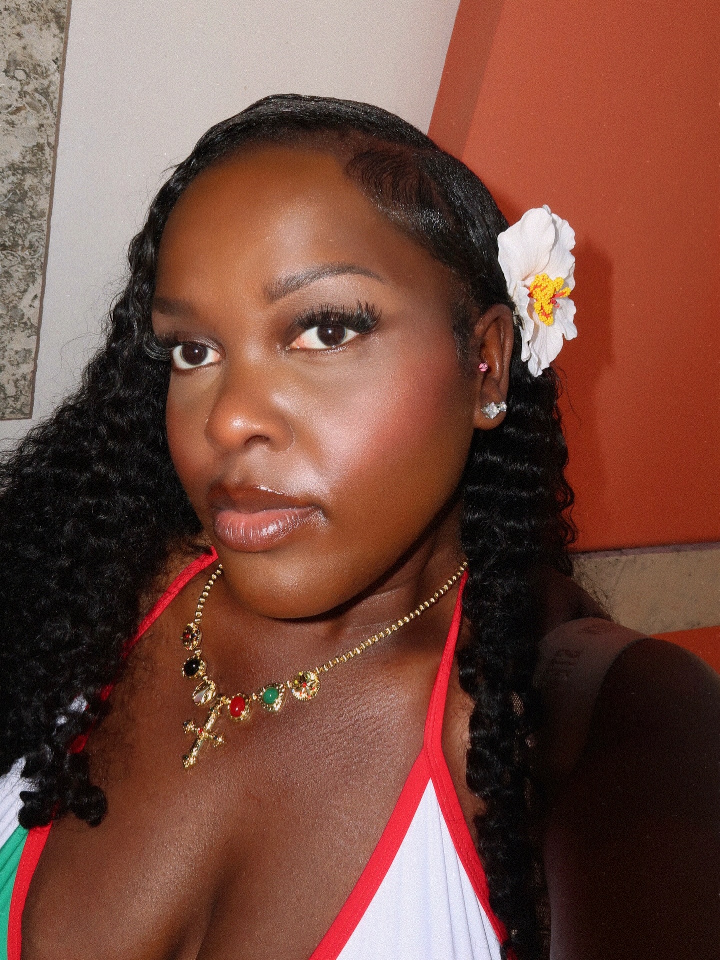 Sun-kissed… but make it JDBEAUTEÉ ☀️
Our babe @valeriesgalleryyy is wearing our JDBEAUTEÉ Blush in the shade Coral Dream 💖✨
The perfect warm, peachy glow that melts into your skin for that effortless, just-back-from-vacation radiance.
Add Coral Dream to your makeup bag and thank us later ✨
#lipglossmixingvideos #lipglossmaker #lipglossgiveaway #lipglossvideo #lipglossispoppin #lipglossfilling #blushoncream #powderblush #blushpalette #lipglossbase #lipgloss #lipglossfilling #lipglossislife #lipglossswatches