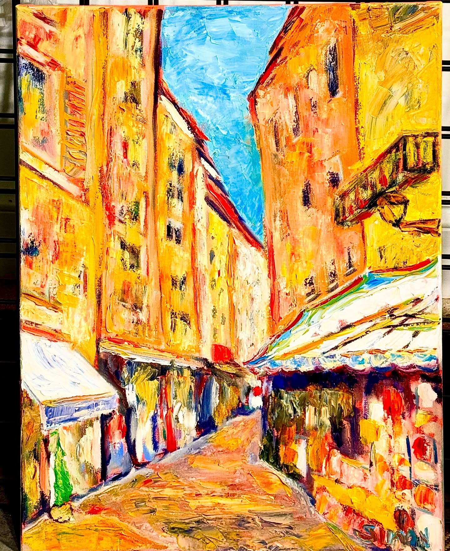 “Old Towne” in Nice, France. Morning stroll.
Oil on canvass, 16x20”.
Learning palette knife techniques with @connieloganart in our Monday night classes. Fun group.
🎨
#oilpainting #paletteknifepainting #studiopainting #colour #nicefrance @garysimonci #garysimonci #impressionism