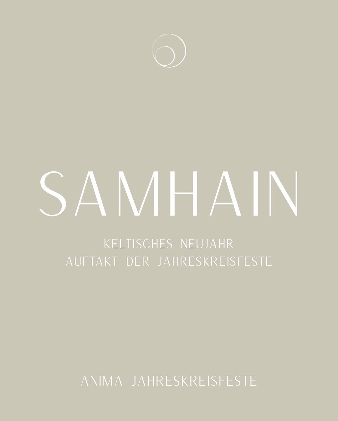 Die Tage werden kürzer, die Nächte werden länger. Die Natur zieht sich zurück. So sollten auch wir. SAMHAIN lädt dich ein tief in die Stille zu gehen. Den Rückzug aus dem oft lauten Alltag Raum gebend, bewegen wir uns an diesem Abend in sanften, somatischen Bewegungen in die Qualität tiefen Vertrauens.
Samhain bildet den Auftakt des keltischen Jahreskreislaufes und somit die Möglichkeit einen Neustart im Takt der Natur für dein nächstes Jahr zu bilden. Wir laden dich ein mit uns an diesem Abend für dich zu sein. Einen Moment Pause vom Alltag zu nehmen, durchzuatmen, dich hinzugeben.
Was erwartet dich an diesem Abend?
Yoga :: Ritual :: Zeit für dich :: Vertrauen :: Ahninnen Verbindung
Wann? Freitag, 31.10.2025 ab 18.00 Uhr
Limited Spots. Save your Spot! Link in bio.
Wir freuen uns auf dich,
Sabrina & Caroline
SAMHAIN
JAHRESKREISFESTE
SOMATISCHES YOGA
EMBODIMENT
VERKÖRPERN DER JAHRESKREISFESTE