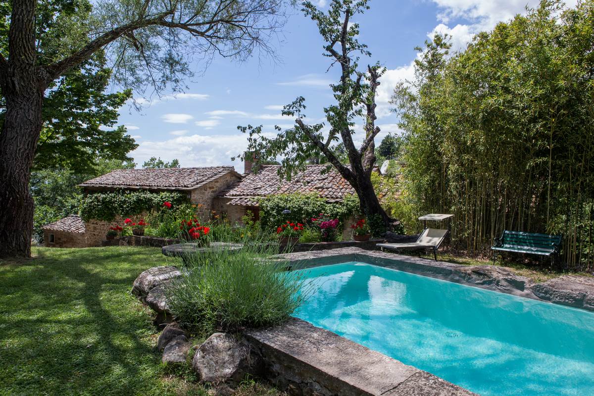 🏡 Stone Villa for Sale Cortona Tuscany 🇮🇹
💰 Price: €800,000
Step into history with this enchanting stone villa, originally a 13th-century water mill, later reborn in the 1700s. Nestled near the Loreto River, surrounded by forests, olive groves, and serene woodlands, this property is a true Tuscan dream. 🌿
✨ Features:
3 levels, 300 sqm of character-filled space
Handmade terracotta & parquet floors
High ceilings with exposed wooden beams
Stone fireplaces in every room
Cellar + 2 separate living areas
💦 Outdoor Paradise:
Natural stone swimming pool by the old mill waters
Paths leading to waterfalls & natural ponds
50-tree olive grove, orchard, former stable with paddock
35,000 sqm of parkland & woodlands
Perfect for nature lovers, history buffs, and anyone dreaming of the ultimate Tuscan escape. Live where every window frames a story. 🌄
📩 DM for details or to schedule a private tour.
#TuscanyVilla #Cortona #ItalianRealEstate #LuxuryEscape #HistoricVilla #StoneHouse #OliveGrove #DreamHome #NatureRetreat #ItalianCountryside