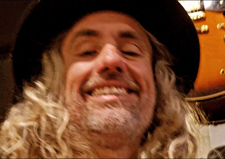 @nimbinrootsfestival Celebrating there 10 year anniversary. Sadly it will be the last one so let's make it one to remember. Huge love ❤️ (I'm on at the hall at 7pm) OCT 24 2025 (*disclaimer This wasn't supposed to be so zoomed in bahaha)
#festivalsaustralia #livemusic #supportlivemusic #bluesandroots