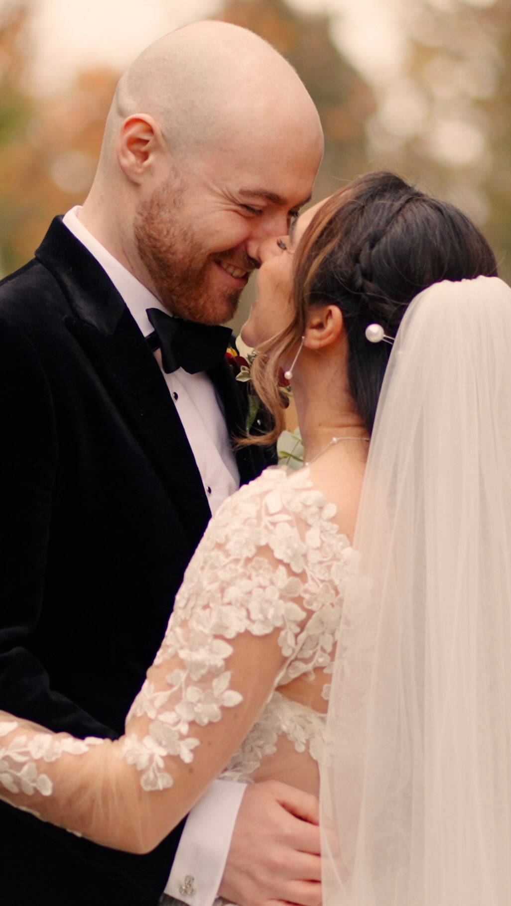 ✨ SOFIA + JOSH ✨
Videography: @momento_media
Photography: @mattheathphotography
Dress: @theboutiqueuk
Make up: @glowbykt
Hair: @albinahairandmakeup
Band: @broadway.band
Florist: @darlingxbuds
Cake: @cakecuisine_essex
Venue: @devere_latimerestateweddings
Stationary: @bigdaydesigns_
Photo Booth: @magicmirrorphotoboothhire
Sax: @slavonsax
Dj: @djray.showtime
Wedding car: @prestige_carriages