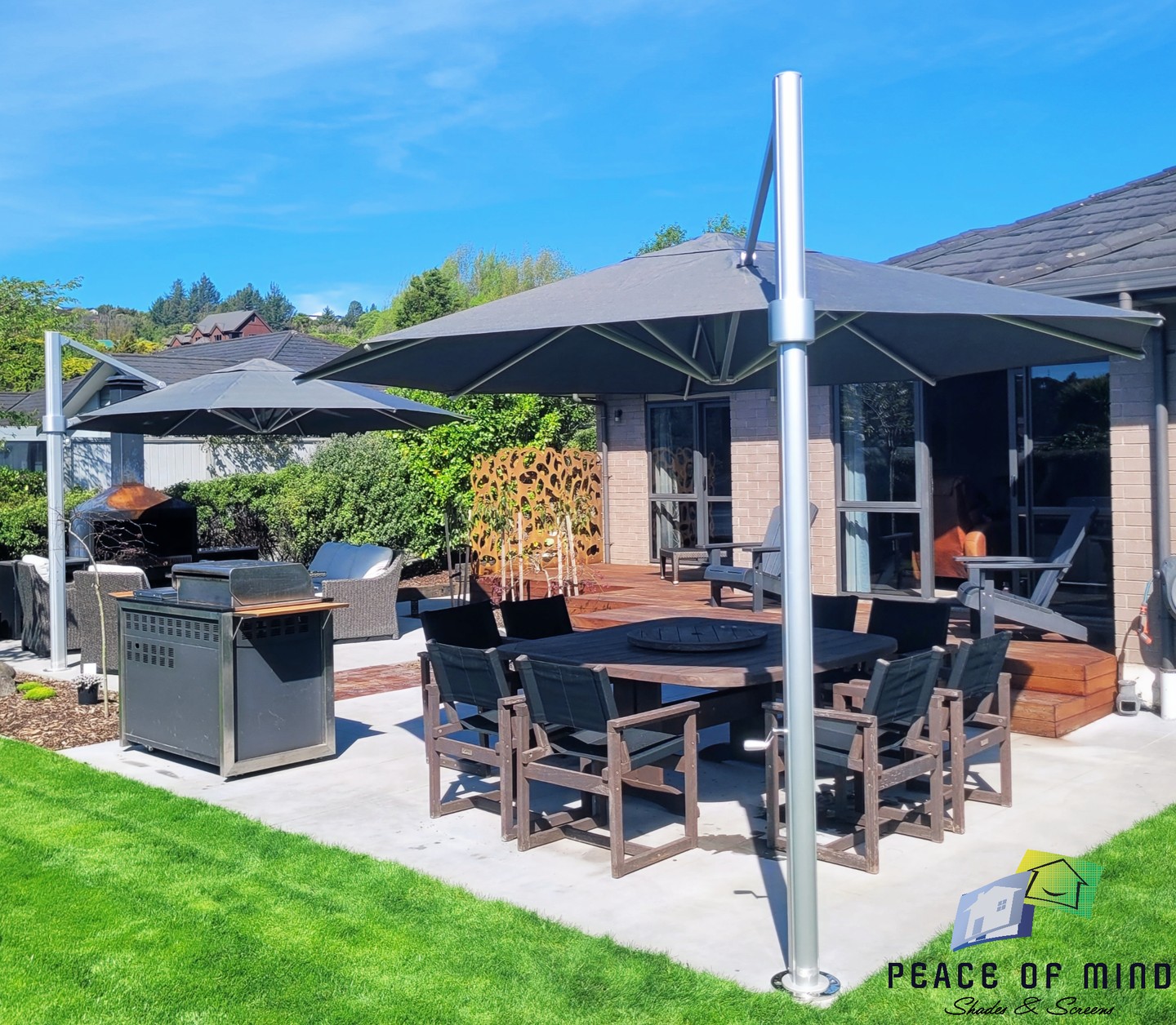 ☀️🌳 Looking for the perfect spot to relax? Check out this stunning outdoor area. These 2 Shade 7 Riviera umbrellas not only provide superb shade, but they also elevate the style! Create a comfortable and shaded retreat for you and your loved ones. 🌼✨ Explore more at https://wix.to/VTHOmkk #OutdoorLiving #ShadeGoals #Relaxation