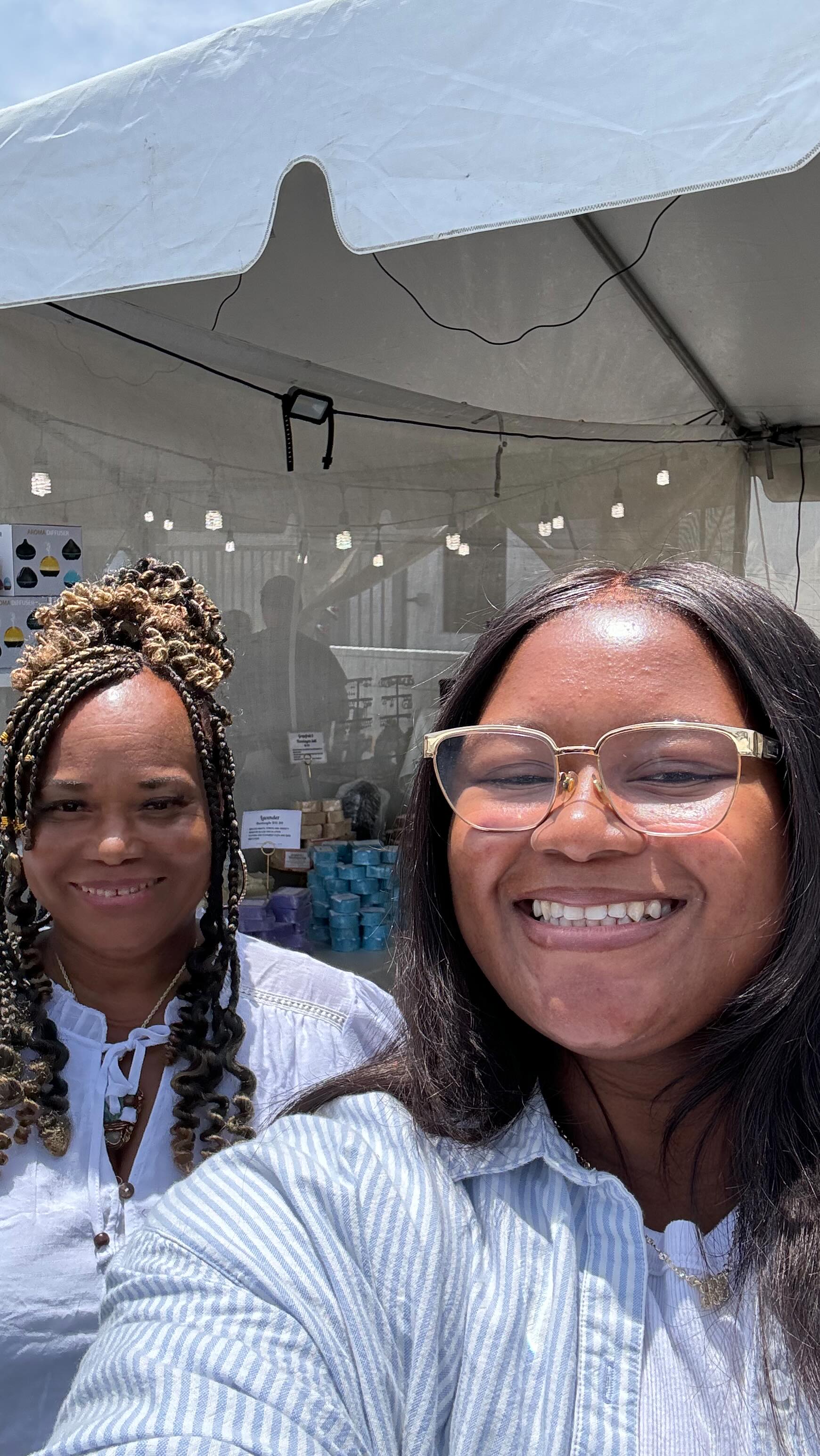 Excited to be @blackmarketflea this Saturday October 25th!
Come stop by our booth to:
~ Explore our signature soaps and lotions
~ Learn about our handmade process
~ Enjoy exclusive event-only deals
Whether you’re a longtime fan or discovering us for the first time, we can’t wait to meet you and share our products in person!
11:00 AM - 8:00 PM
Rolling Greens DTLA
1005 Mateo St, Los Angeles, CA 90021