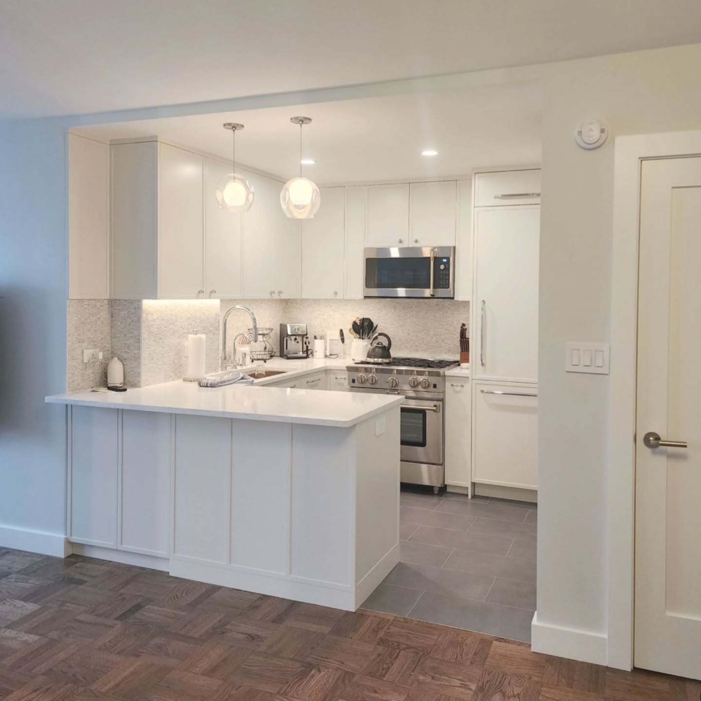 Kitchen Renovation 🫸 pushing the walls
➡️ Scroll to the end for the "before & after" 🔚