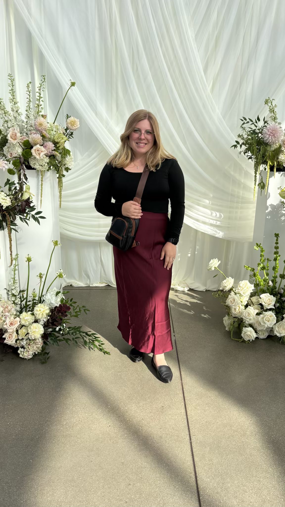 Skills include sweating through my outfit, fluffing your dress like itās a religion, gaslighting folding chairs into looking straight, and fixing every problem with an unholy amount of double-sided tape.
Link in bio to inquire š