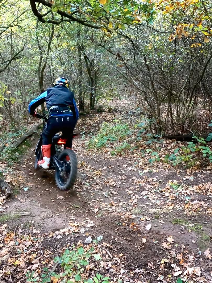 Unsere Standorte: Berlin, Hamwarde bei Hamburg und Drölitz in M-V. Kommt vorbei und testet unsere Bikes 👍
#berlin #Hamburg #MecklenburgVorpommern #enduro #mx #EridePro #dirtbikes #emobility