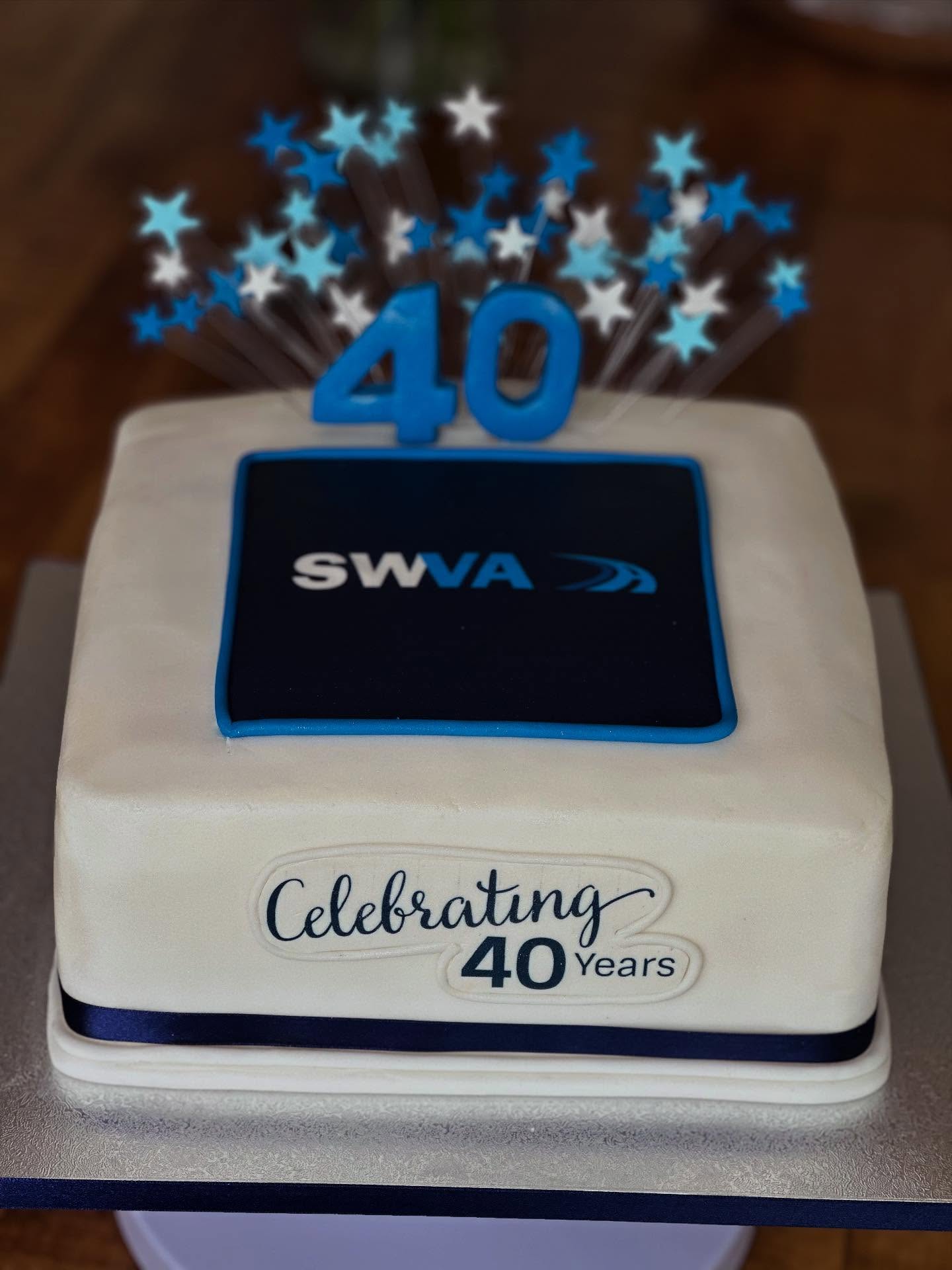 Corporate celebration cake #celebrationcake #corporatecake #40yearanniversary❤️ #celebrating40years
If you’re looking for a celebration cake contact www.daisyslittlecakeshop.com. #celebration #celebrationcake #sayitwiithcake #celebrating40yearsinbusiness #celebrating40years