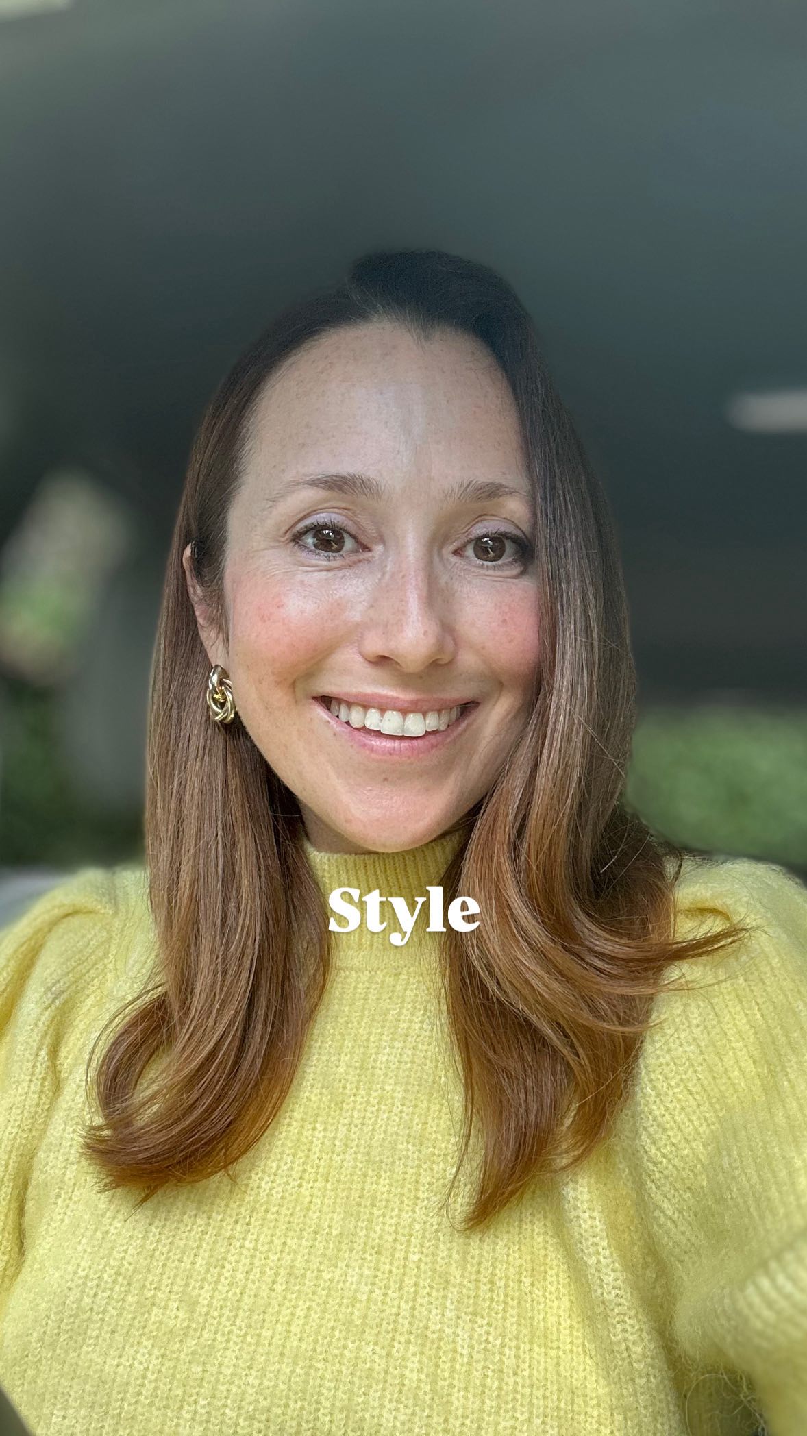 Daily reminder!
Make sure you’re dressing for who you are TODAY and not who you were 15 years ago.
We change and evolve and so does our style.
Re-work your wardrobe so you can show up as your true self, and find key pieces that really show off your personality.