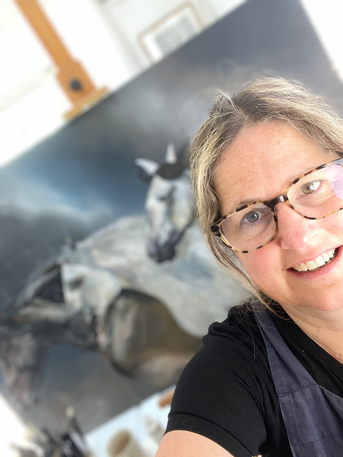 Have you ever wondered what it would be like to paint on a large scale? To create something as a focal point in your home? Maybe you have painted recently but lack the confidence to work on a larger scale or maybe you would love to but haven’t the space to even try.
Or maybe, like a lot of people you used to paint at school, you enjoyed it but were told you weren’t very good or even that you were … but as life took over, it became side lined.
I’ve been thinking a lot about this recently.
The benefits of creativity on your mental health. The time out, the switching off, when time passes quickly as you focus on the next colour, layer or mark and then when you go beyond that and stop thinking about the process at all. You just create. I think that’s my favourite, when I lose track of time. It means I’ve stopped worrying about the outcome and perfectionism and am just enjoying doing the thing I love.
So over the next few days/weeks, I am looking to add to my website some workshops that will take place over a couple of days and will be focusing on working on a much larger scale.
Is this something you would be interested in?