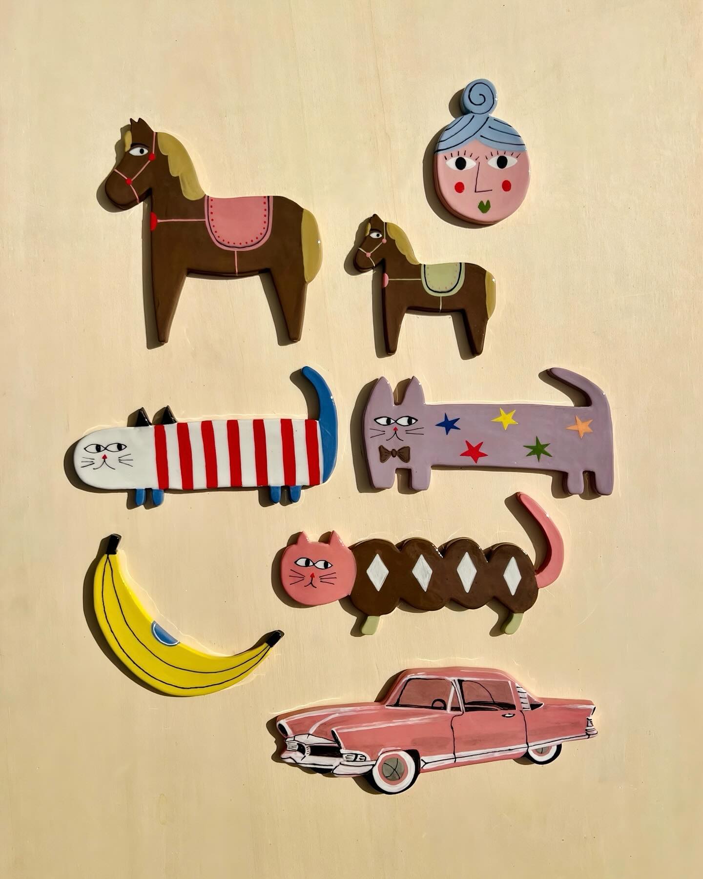 Guten Donnerstag, ihr Hasis! 💖
Hier kommen weitere Gute-Laune-Vorspeisen für euch, bevor morgen das gesamte Menü serviert wird.
Das alles könnt ihr dann am Samstag ab 10 Uhr auf studiotadaa.com bestellen. 🥰🛍️
Sind wir verabredet? ❤️🔥
#shopupdatesoon #ceramiclovers #buntekeramik #potterylove #potterystudio #töpferstudio #interiör #decorinspo #ceramicarts #kunstkeramik #pottery #ihavethisthingwithcolour #mycolourfulceramics #mycolourfulhome #myhomestyle #smallbusin
#ceramique #buntbuntbunt #goodmoodceramics #potterylover