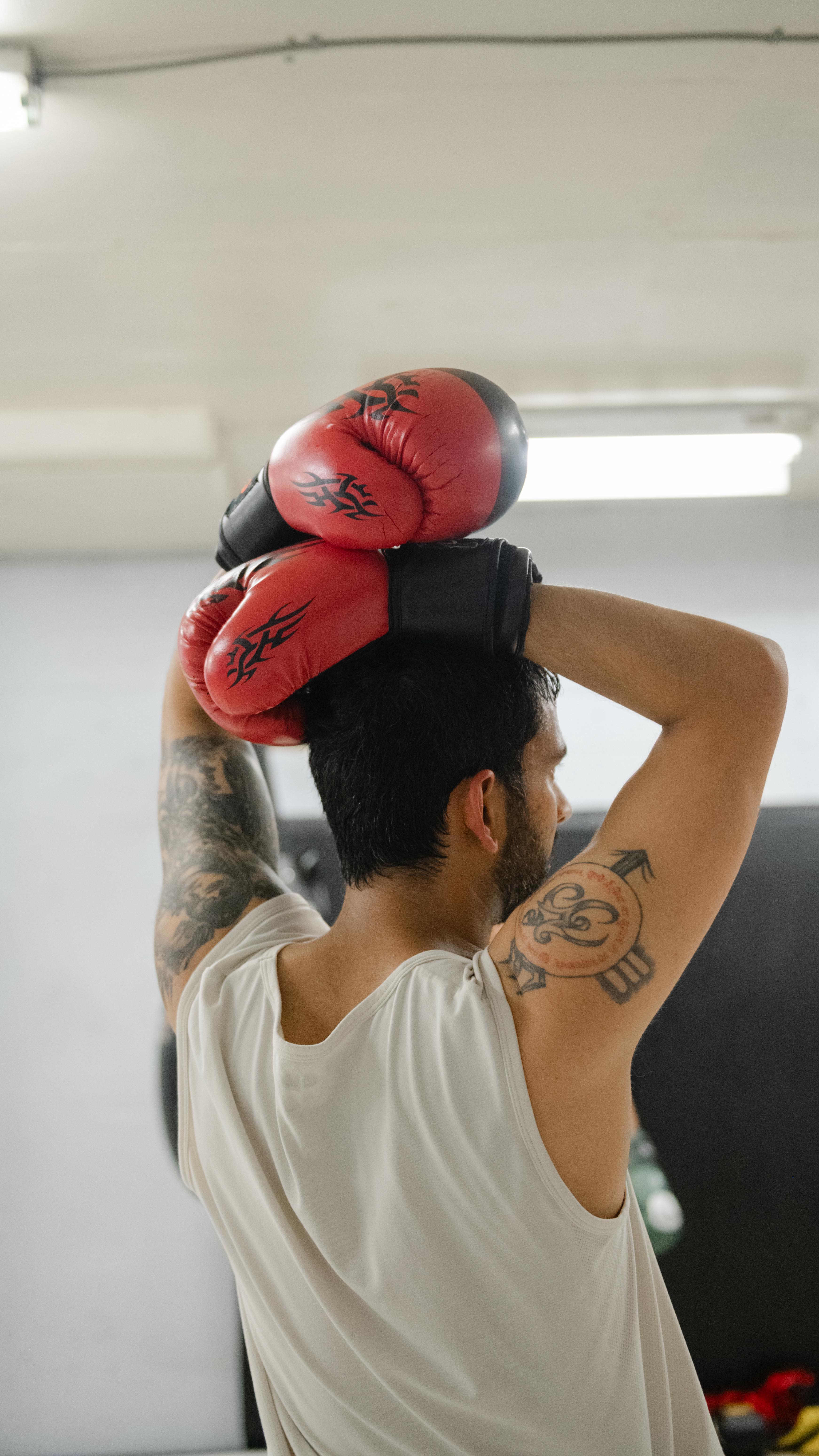 Whoever wants cardio, this is your week 😏
In Muay Thai, kicks are one of the most powerful and versatile weapons. From roundhouse kicks to teeps (push kicks), they can be used to control distance, break your opponent’s rhythm, and land fight-ending strikes.
Kicks aren’t just about power, they’re about timing, precision, and balance. A well-placed kick can stop an opponent right away, set up a combo, or keep them guessing from range.
This week, we’re focusing on refining your technique, improving speed and accuracy, and learning how to make every kick is effective.
📧hello@evmt.ca
📲 Phone: 1 (778) 834-2038
📍 318 E 5th Ave, Vancouver BC
#muaythaivancouver #vancouver #muaythaigyms #martialarts
