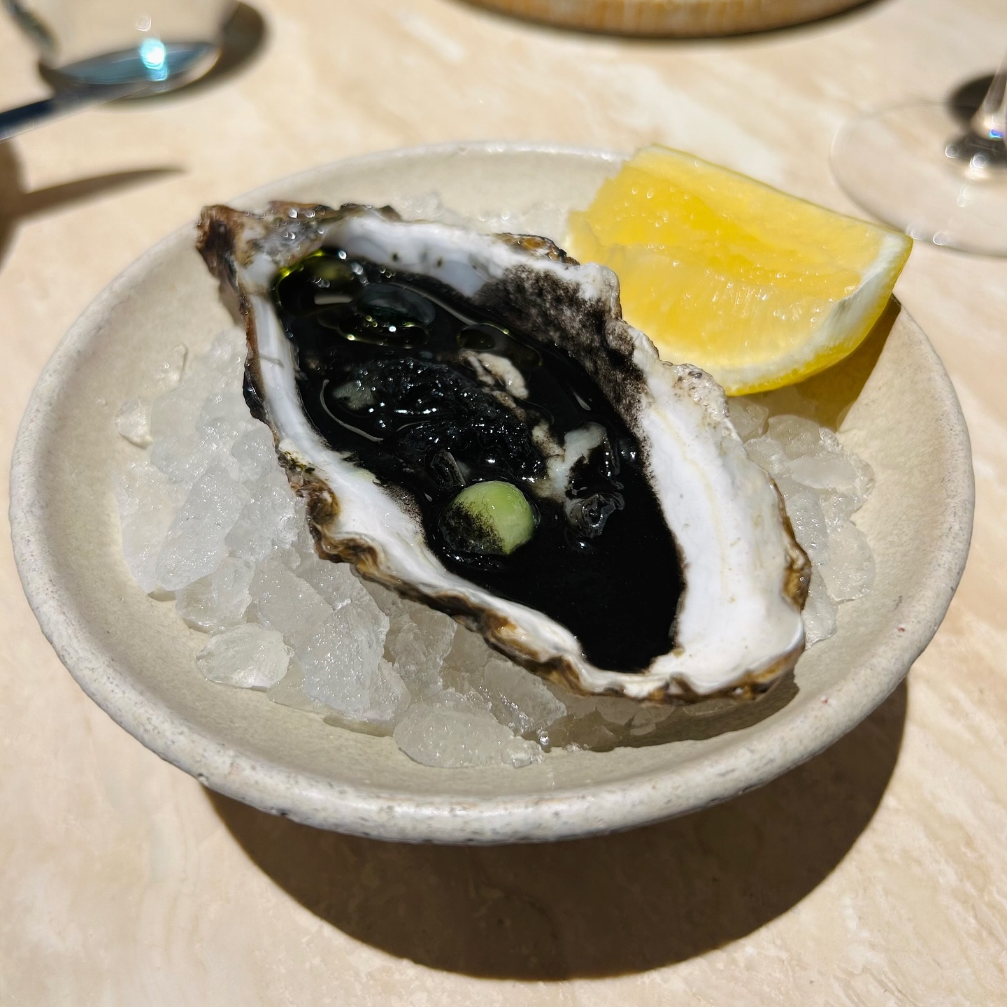 What will you be wearing this Halloween? 👀
Our oysters are dressing up in black… straight from the depths of hell 🖤🦪
Would you dare to try one? 👻
Very exciting events coming up… stay tuned 🥂✨
Beautiful dressed oyster at @myrtoslondon by our friend and Michelin starred chef @asimakis
#theoystersociety #halloween #luxuryevent #oysterexperience #oysters