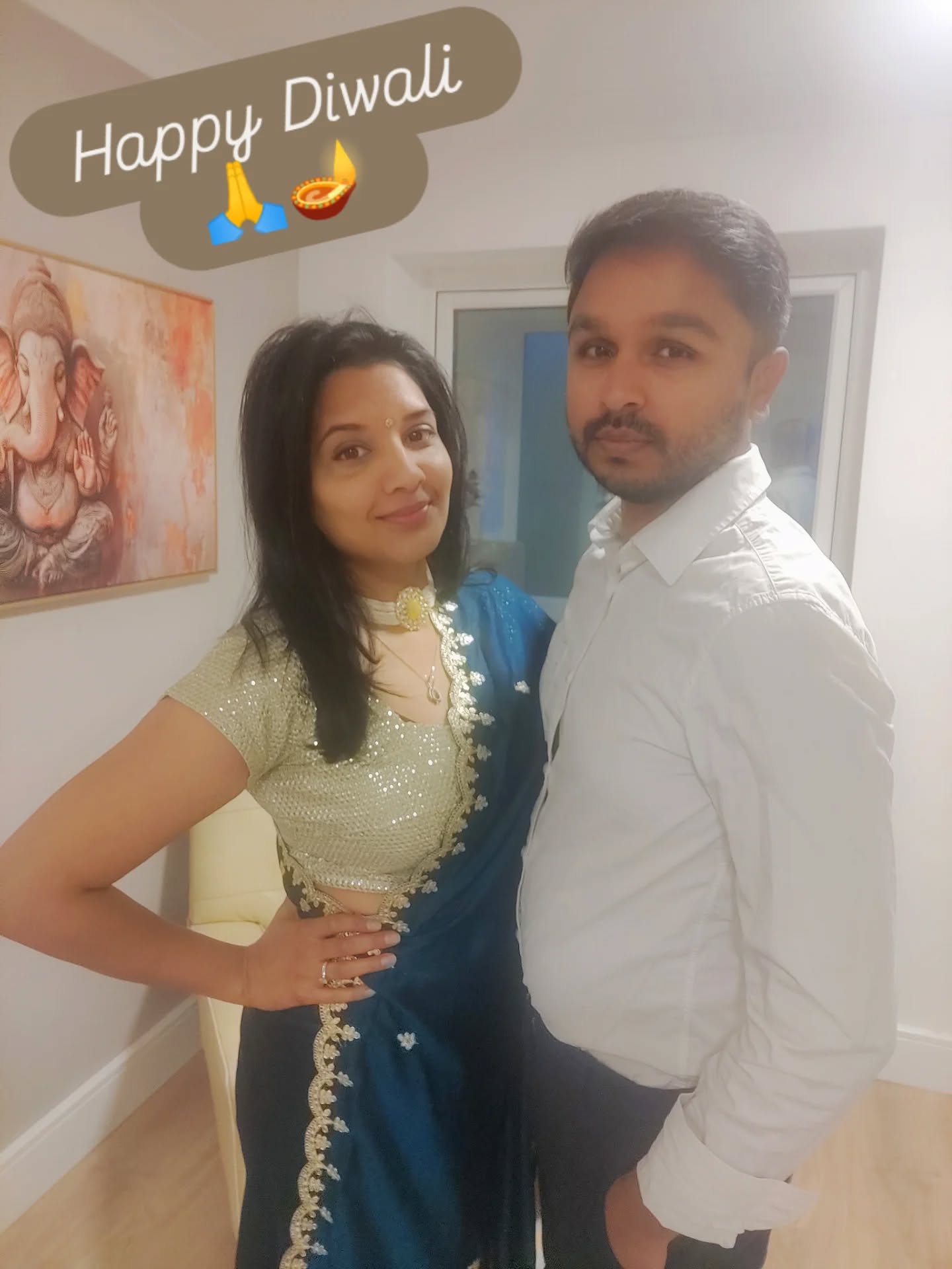 Wishing all celebrating, a Happy Diwali full of peace, warmth, light, sparkles and good food! 🙏🪔 xxxx