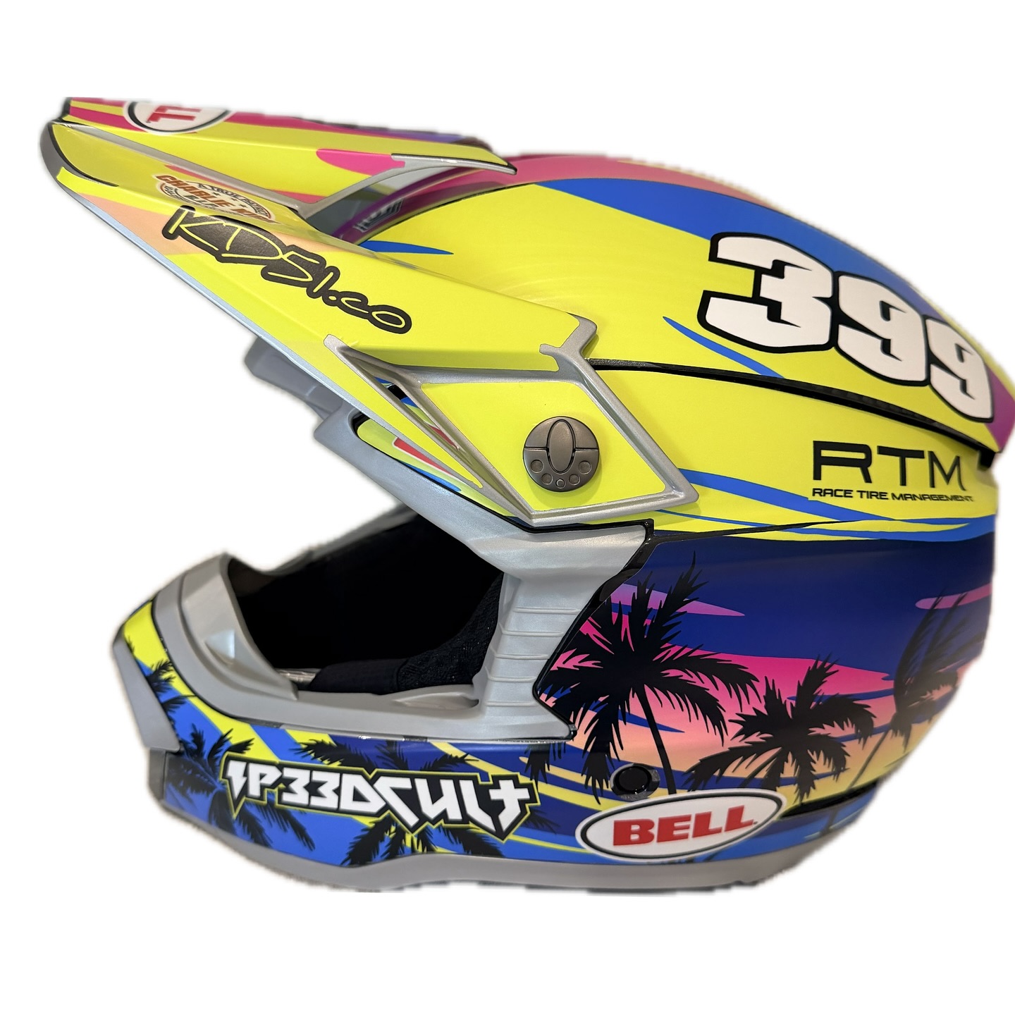 ✖️ @ezragreco399 ⚡️ #lookgoodridefast
Want to add some 💥 to your helmet? Let’s get yours done next 🤝🏼 full custom helmet wraps $325⚡️DM us for more info!
📸 @kd51.co
#Custom #customhelmet #mxgear #canopy #pitapparel #custommade #custombike #customapparel #customcanopy #nextlevel #nextgen #creative #art #speed #style #vinylwrap #bikewrap #bikegraphics #customlivery #livery #motogp #instamoto #bikersofinstagram #motolife #bikers #motorsport #motorbike #motorcycle