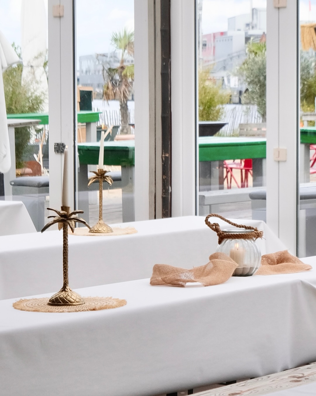 Sommerpause? Nicht bei uns! 🌞 Der Strandsalon steht euch das ganze Jahr über als Eventlocation zur Verfügung, mit Sand im Herzen, Feuer im Ofen und gutem Essen auf dem Tisch. 🔥
Wählt aus unseren vielfältigen Catering-Optionen und genießt auch bei einer steifen Brise ganz viel Wärme, Gemütlichkeit und Feststimmung in unseren Indoor-Bereichen.
Einfach über unsere Website anfragen und den Winter ganz entspannt feiern! ☃️
#strandsalon #lübeck #eventlocation