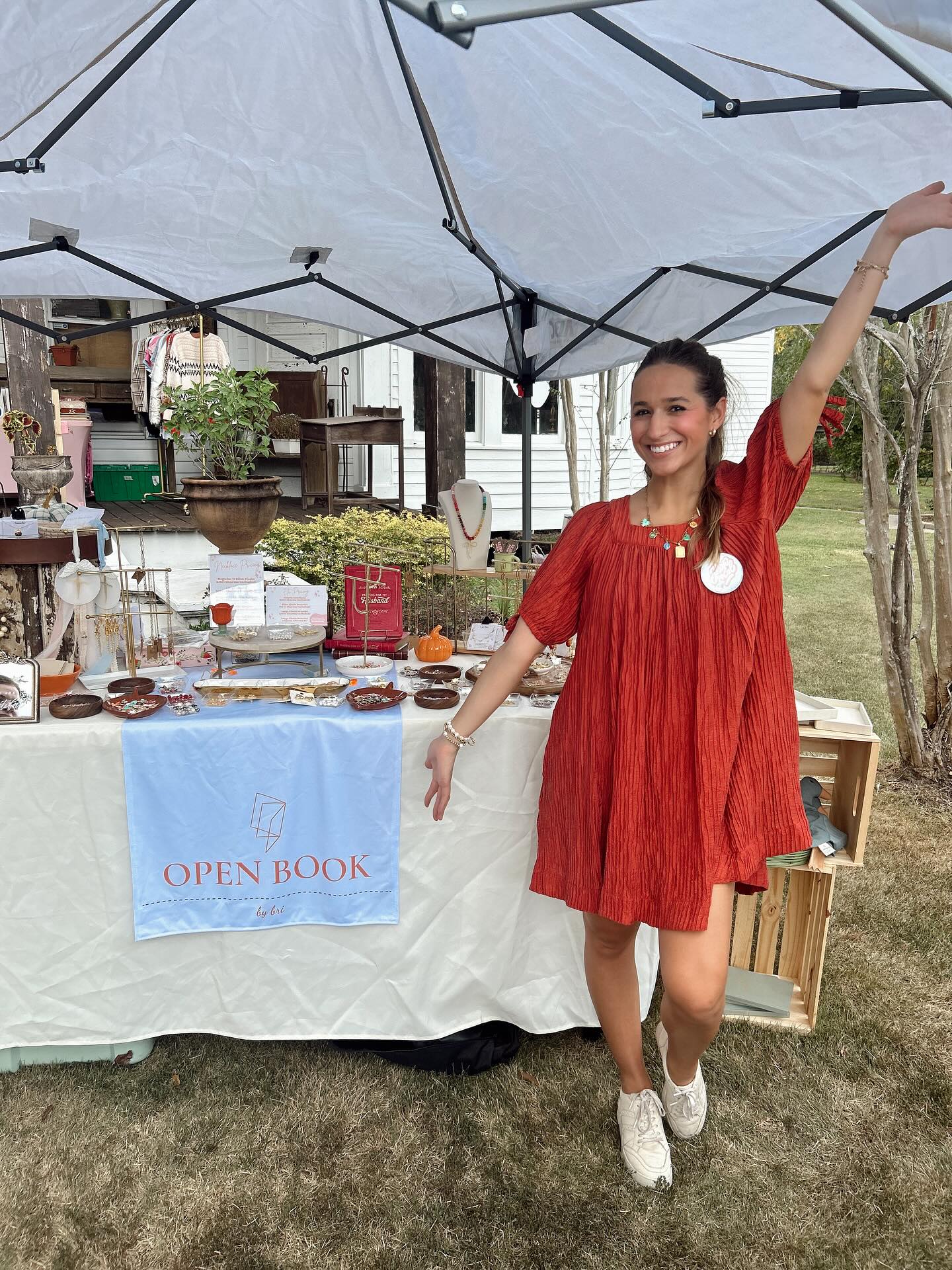 A broken tent and a little rain never hurt nobody ☔️🌈🌦️
Thankful for a successful day at Cottage Couture in Ville Platte, La 📍
I’ll be back on November 13th 🎄 Hope to see your lovely faces again! ❤️
*** If you made an order and need to pickup, please pickup at Holly’s Hobbies in Eunice starting on Monday! Feel free to come anytime after that during business hours 🛍️
-bri 💌