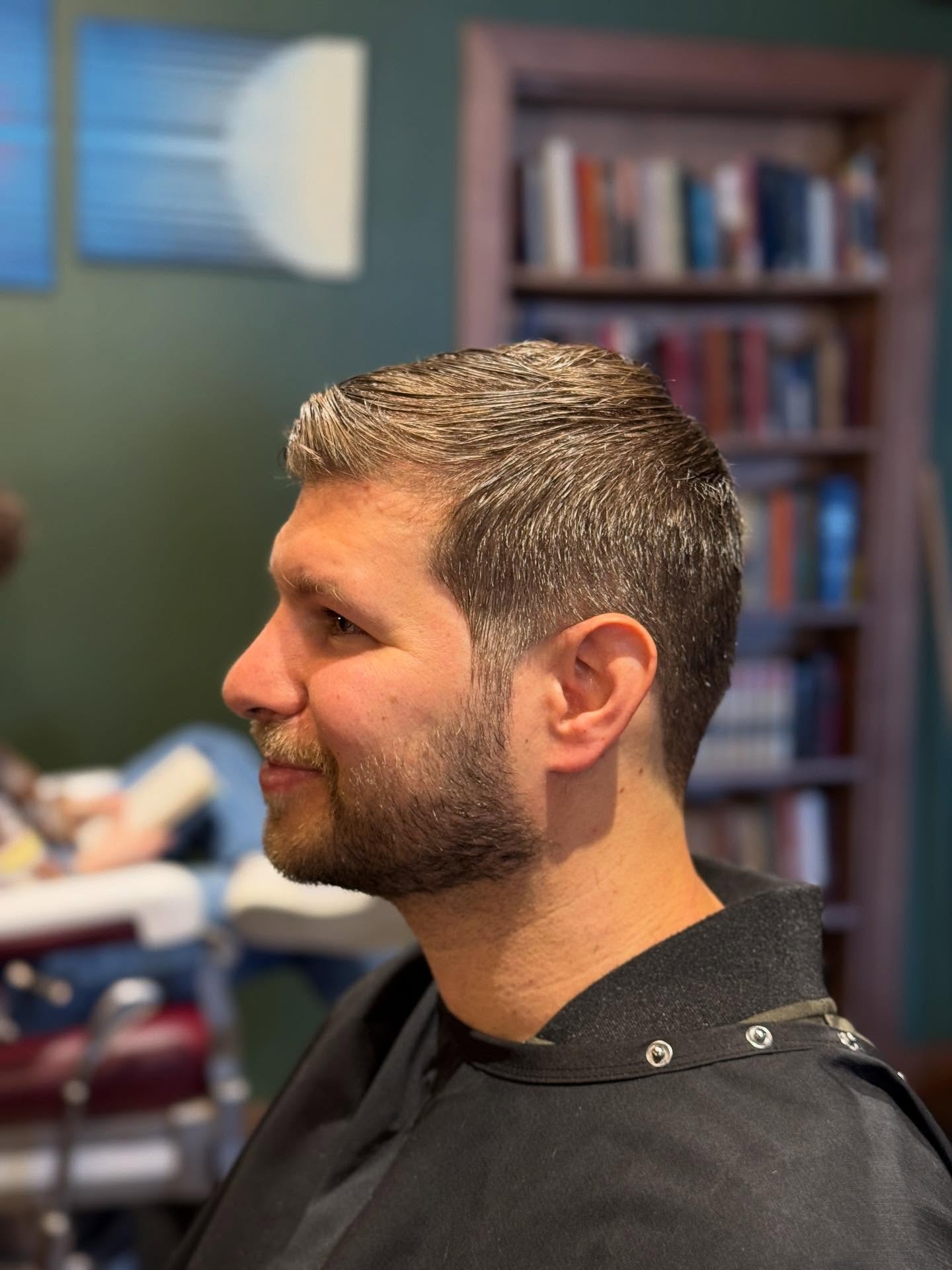 It’s time for a refresh ✂️
💈Haircut by Tim
Book with us using the link in our bio!
•
•
•
•
•
#bostonbarbershop #wellesleyma #newtonma #menshaircut #hairstyles