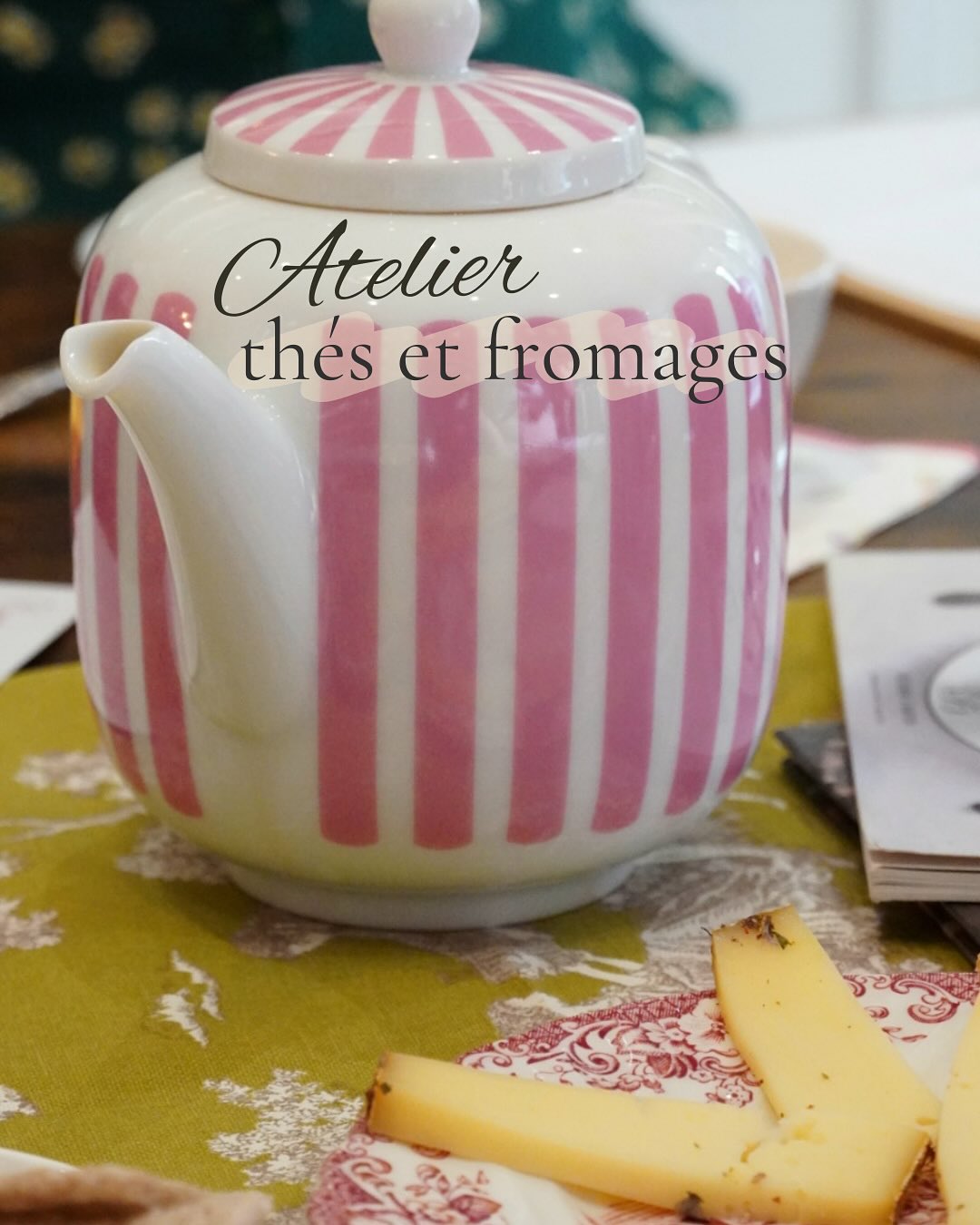 ✨🧀🍵 ATELIER THÉS & FROMAGES 🍵🧀✨
Le lundi 4 novembre, de 18h à 20h, retrouvez-moi en compagnie de Charlotte, la Fromagère Volante, pour un atelier aussi surprenant que délicieux 🤩
📍 Dans le cosy salon de thé Mamé Paillette (Place du Général Leclerc à Veigné), laissez-vous guider à travers 6 accords thés & fromages absolument bluffants !
On déguste, on échange, on apprend, on rit… et chacun repart avec un échantillon à savourer à la maison 🎁
Une expérience gourmande, sensorielle et joyeuse, parfaite pour les curieux et les amoureux de bonnes choses 💛
💰 40 € par personne
🔗 Inscriptions via le lien en bio
Places très limitées ! 🔥
Réservez vite votre moment de plaisir partagé 🫖🧀💫
#tea #teapairing #fromage #fromages #thénoir #thevert #atelierdegustation #betjemanandbarton #veigné #jaimelefromage #instatea #tealovers