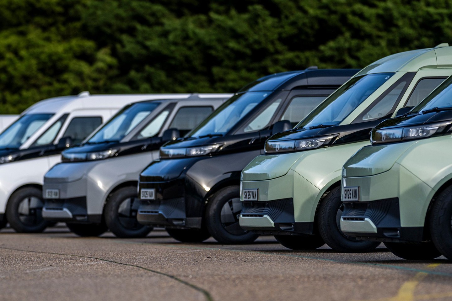 By 2035, petrol and diesel vans will be phased out. Is your business ready?
The Farizon SV gives SMEs and fleets the tools to decarbonise today — with government support to lower the cost and smart infrastructure advice to make it sustainable.
🟢 £5,000 Plug-In Grant
🟢 Simple charging setups
🟢 Zero-emissions zones ready
Don’t wait for regulations to force your hand — stay ahead of the curve. Futureproof your fleet with Farizon: https://www.farizonsouthwest.co.uk/why-farizon