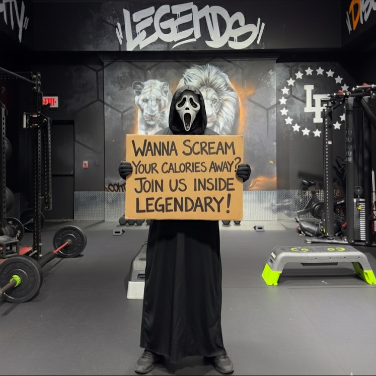 🎃 Get spooky fit this Halloween at Legendary Fitness Miami!
Ghostface is giving a killer tour of what you can do here.
From boxing to recovery sessions and fitness classes, there’s no escape from these gains.
Dare to train with the Legendary fam this spooky season?