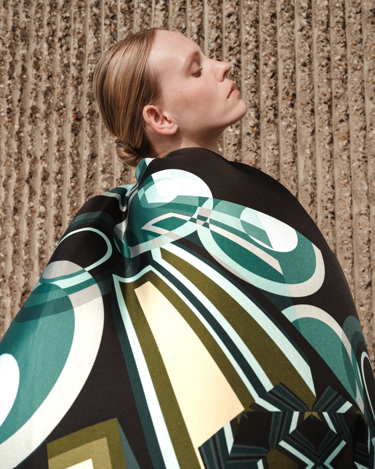 LEONARD PARIS - Effortless Parisian flair with bold signature prints. Meet the essence of Leonard Paris @quagliazurich ✨
#quagliazurich #leonardparis #parischic #luxurylifestyle #parisfashionweek #luxurystyles