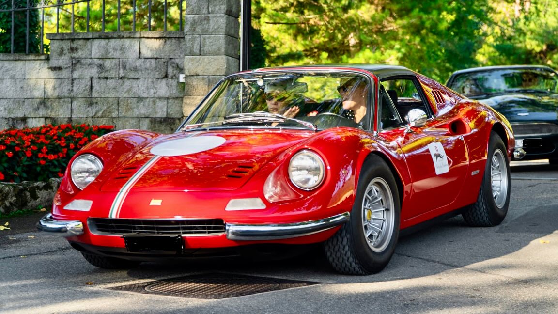 Quand la passion des belles routes rencontre la solidarité, la magie opère. Ensemble, nous avançons vers un monde plus juste.
💛Pensez à faire un don @patouch.ch #voiture #voituresdecollection #rallye #auto #automobile #patouch #happybirthday #rallyedespantheressuisse🇨🇭